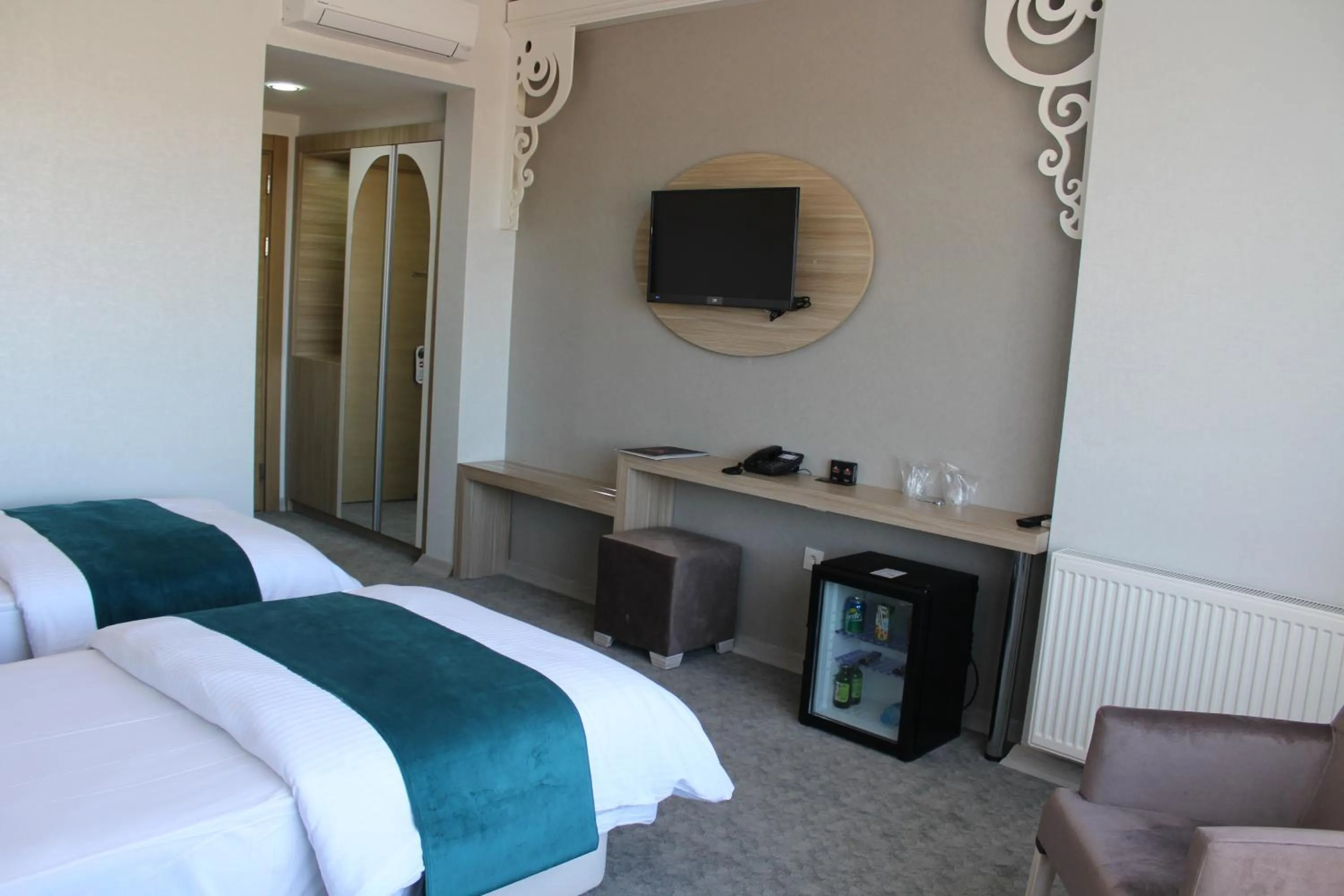 Photo of the whole room in Hotel La Bella