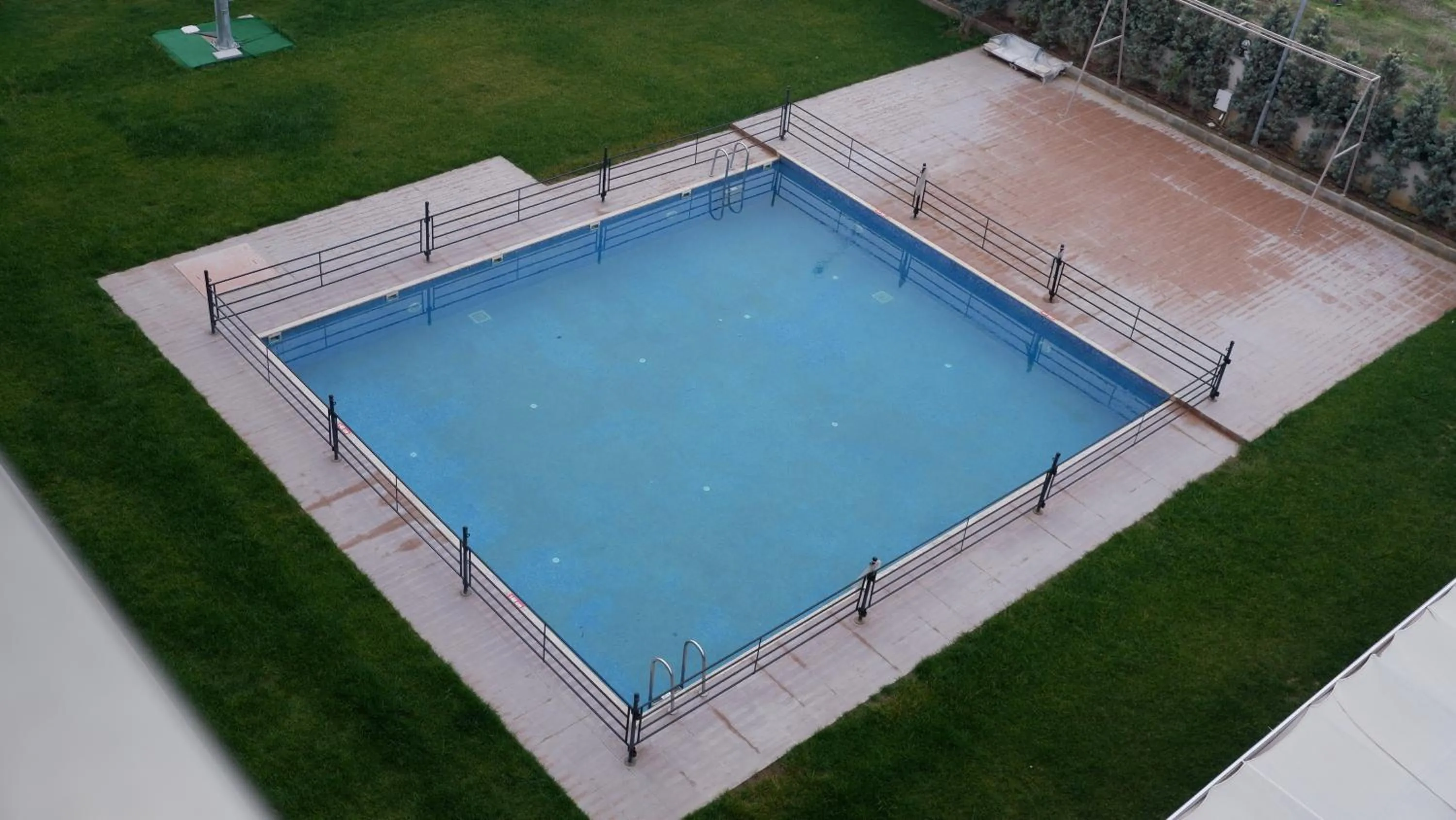 Swimming pool in Hotel La Bella