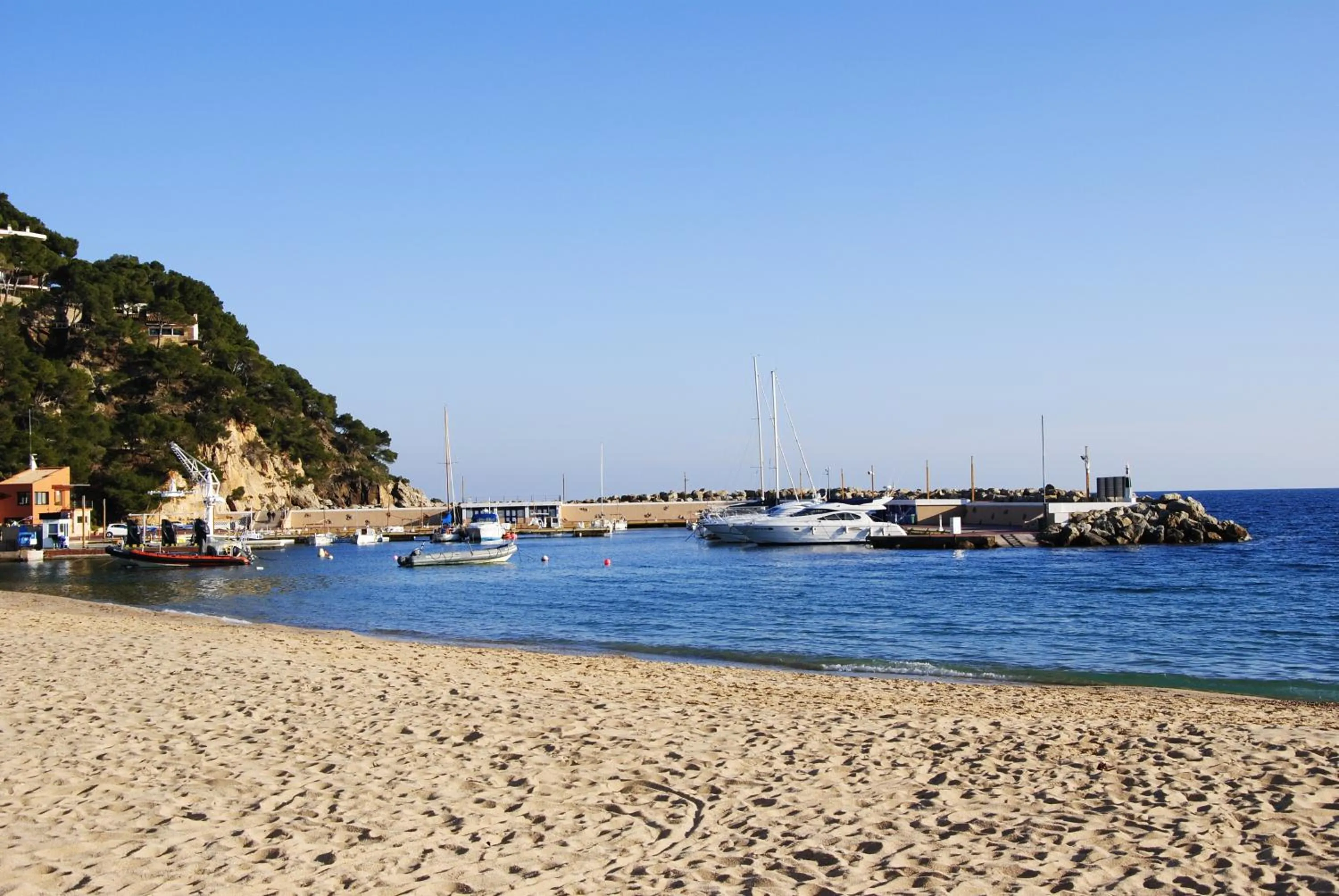 Nearby landmark in La Muntanya