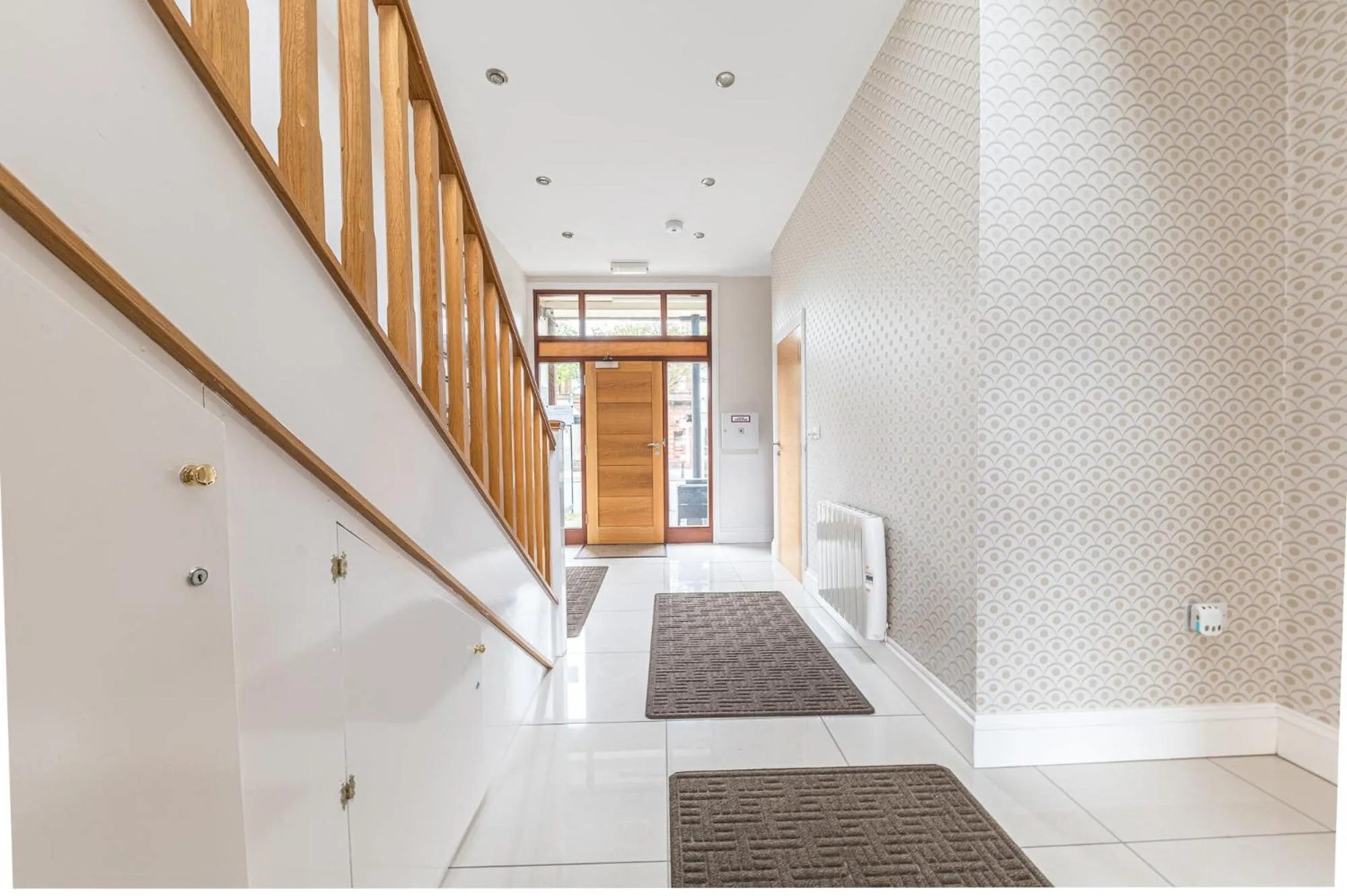 Facade/entrance, Bed in Abbey Apartments Modern ApartHotel for Tourists & Professionals