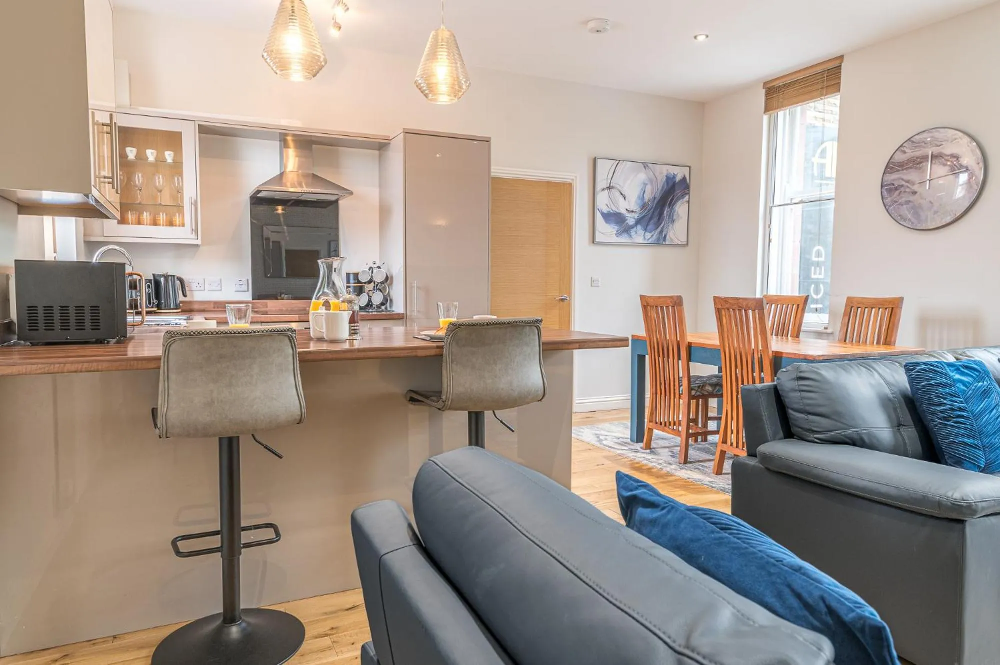 kitchen in Abbey Apartments Modern ApartHotel for Tourists & Professionals