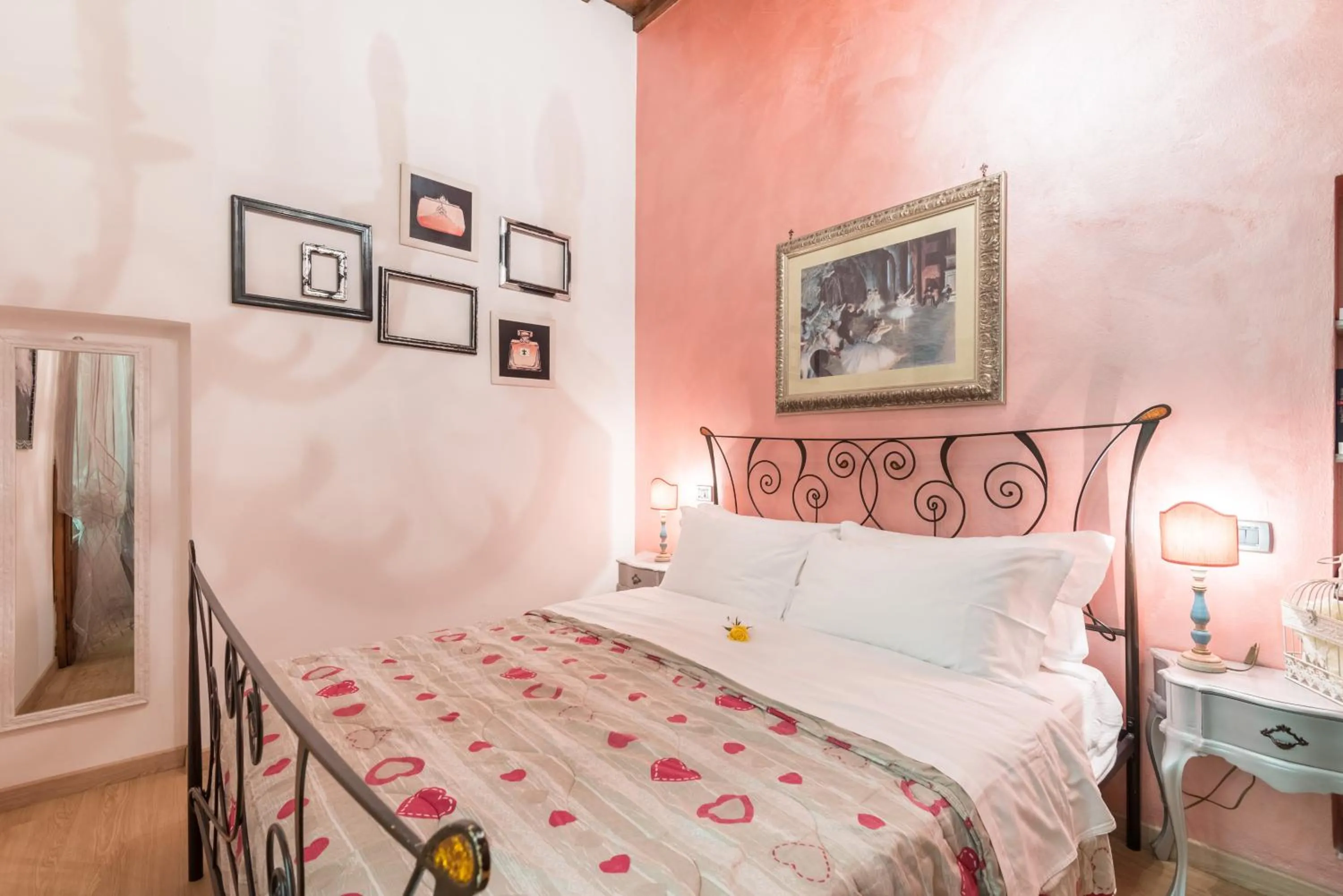 Bed in Ghibellina 22 Apartment