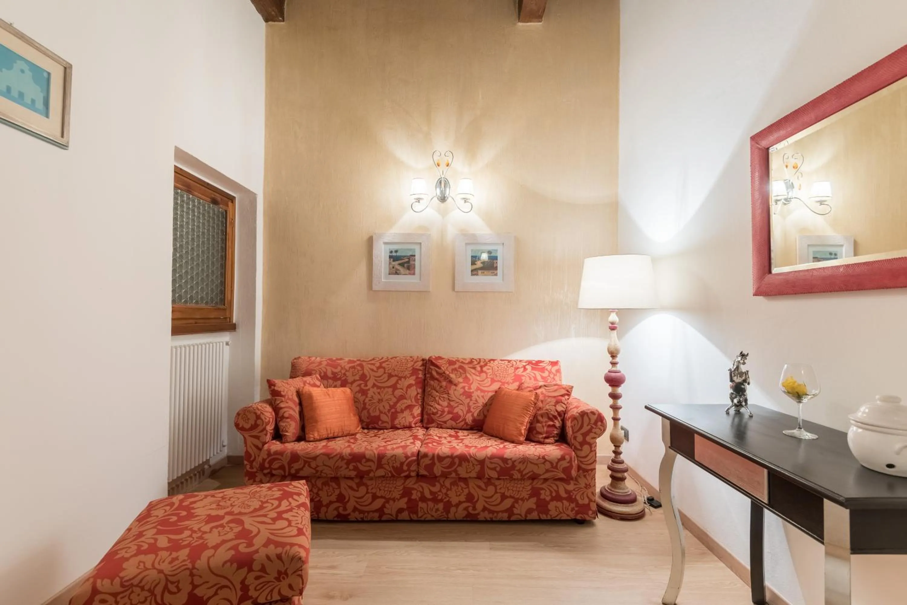 Seating area in Ghibellina 22 Apartment