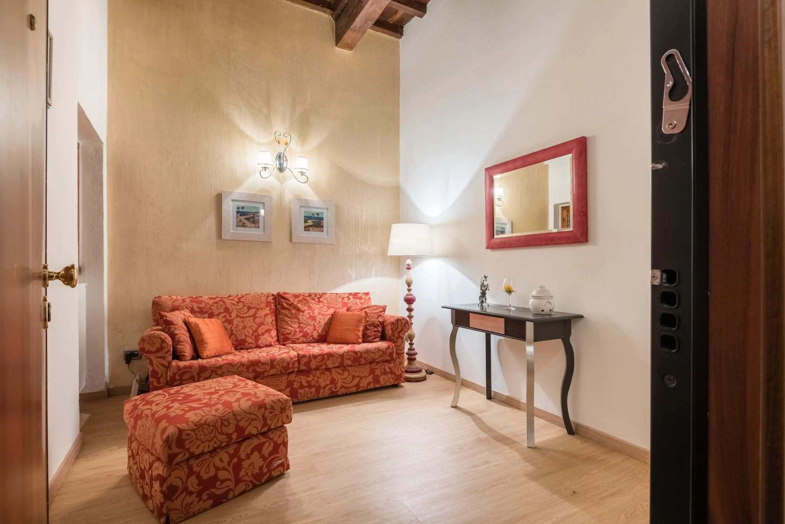 Seating area in Ghibellina 22 Apartment
