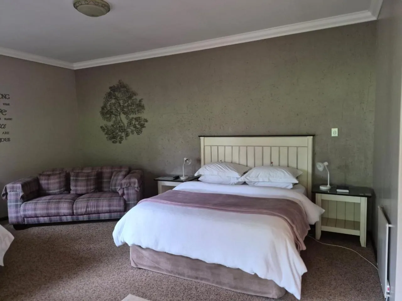 Bed in Drinkwater Guest Farm