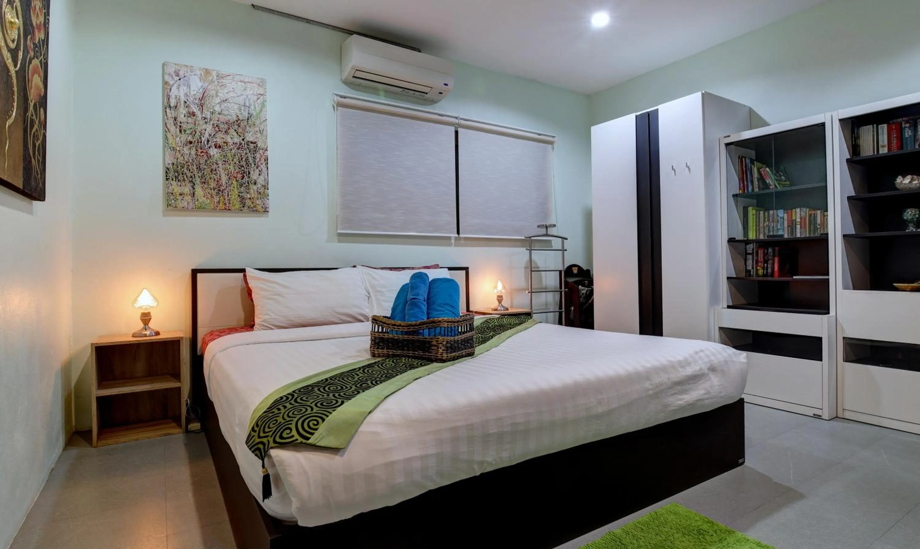 Bed in Chaweng Noi Villa