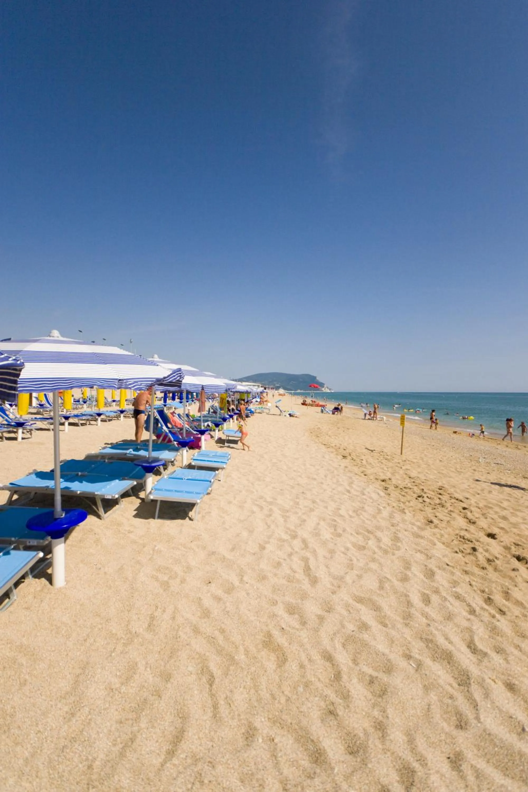 Beach in Residence I Giardini Del Conero