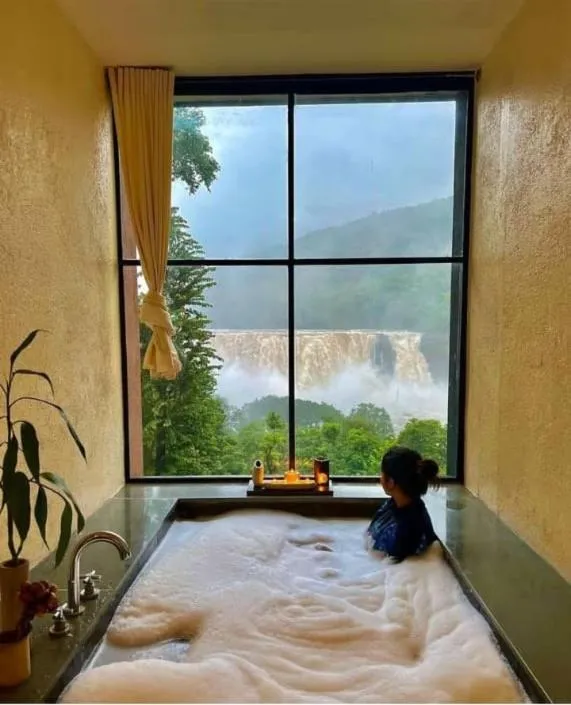 Hot Tub, Bed in Rainforest Resort