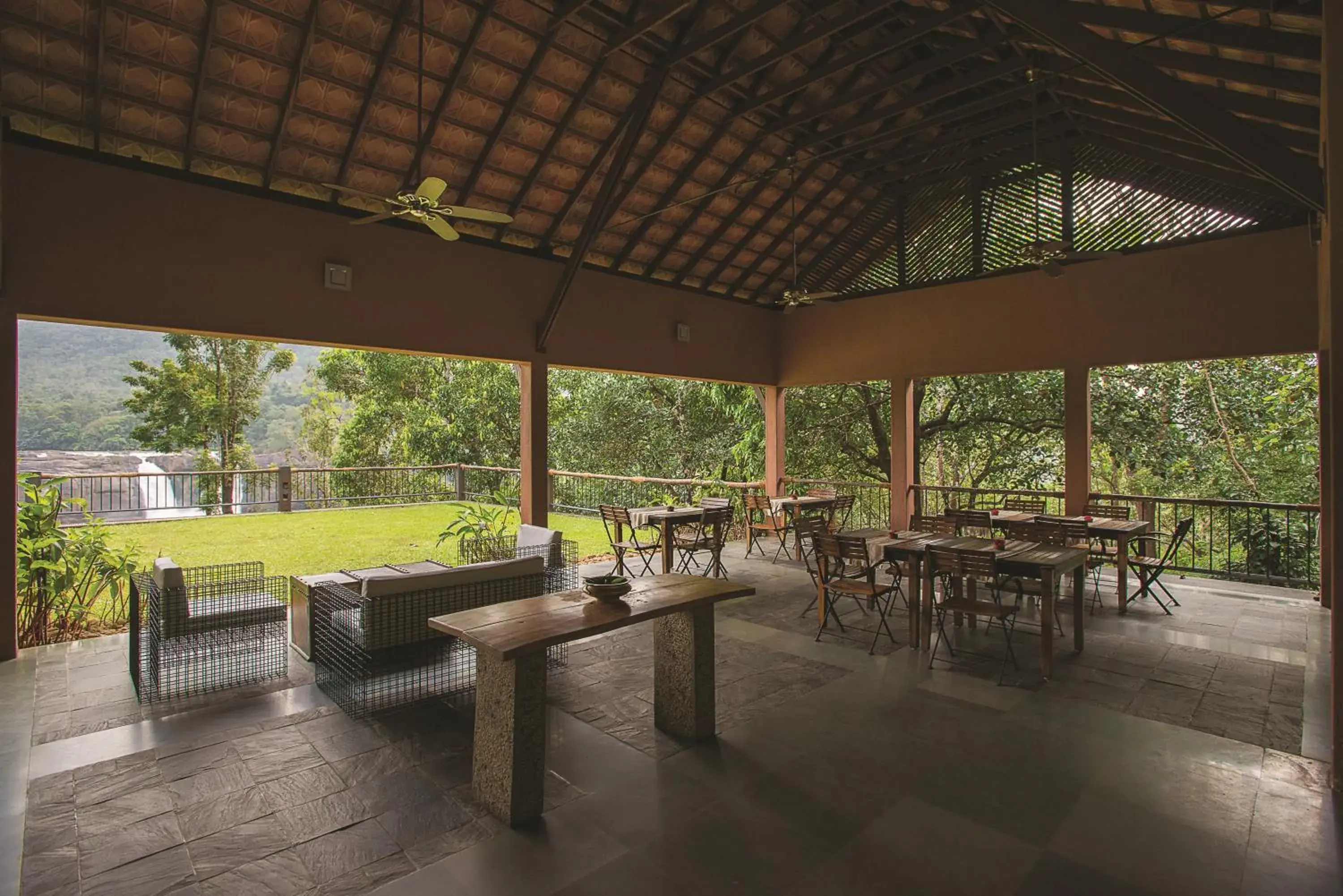 Restaurant/places to eat in Rainforest Resort Restaurant/places to eat in Rainforest Resort