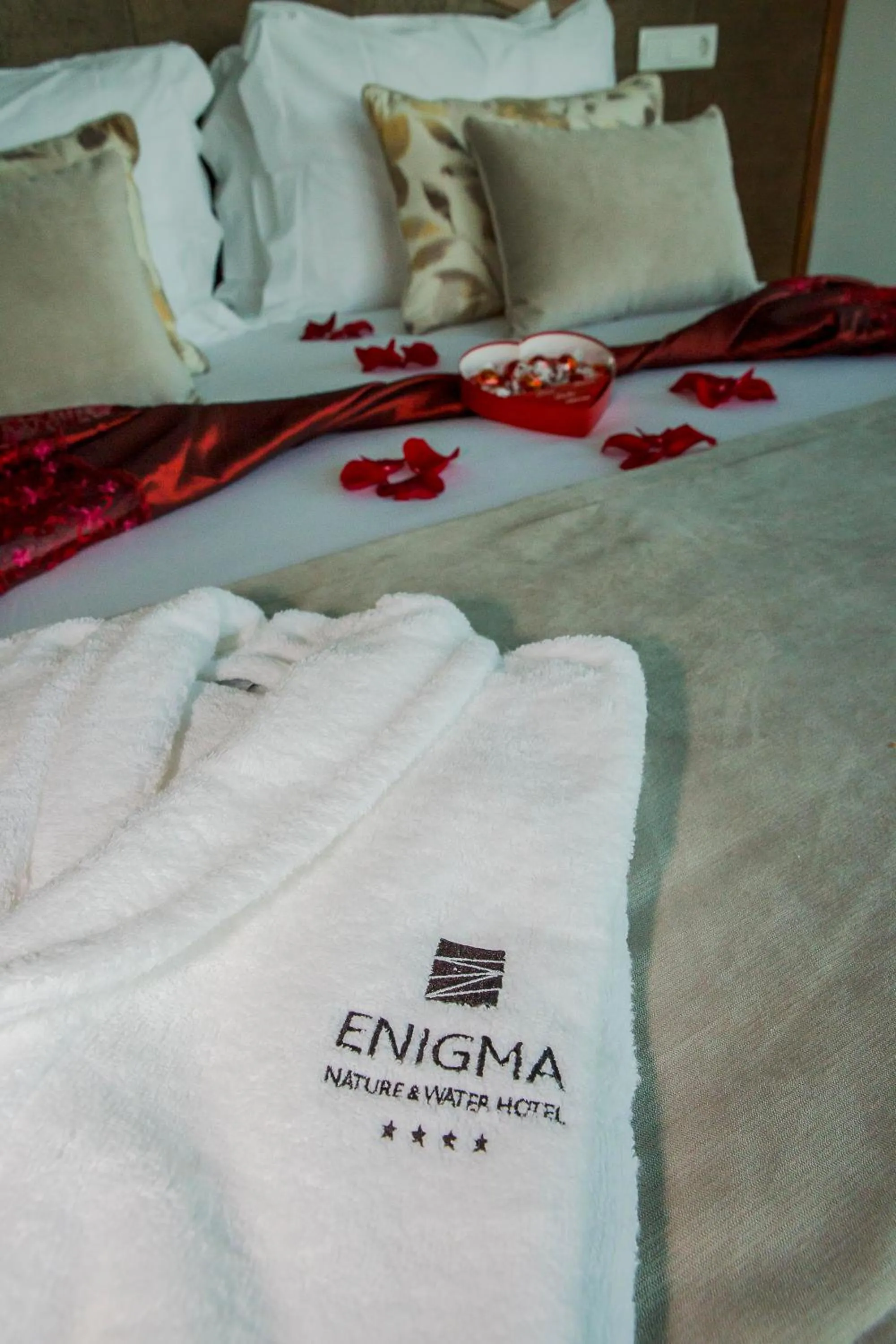 Decorative detail, Bed in Enigma - Nature & Water Hotel
