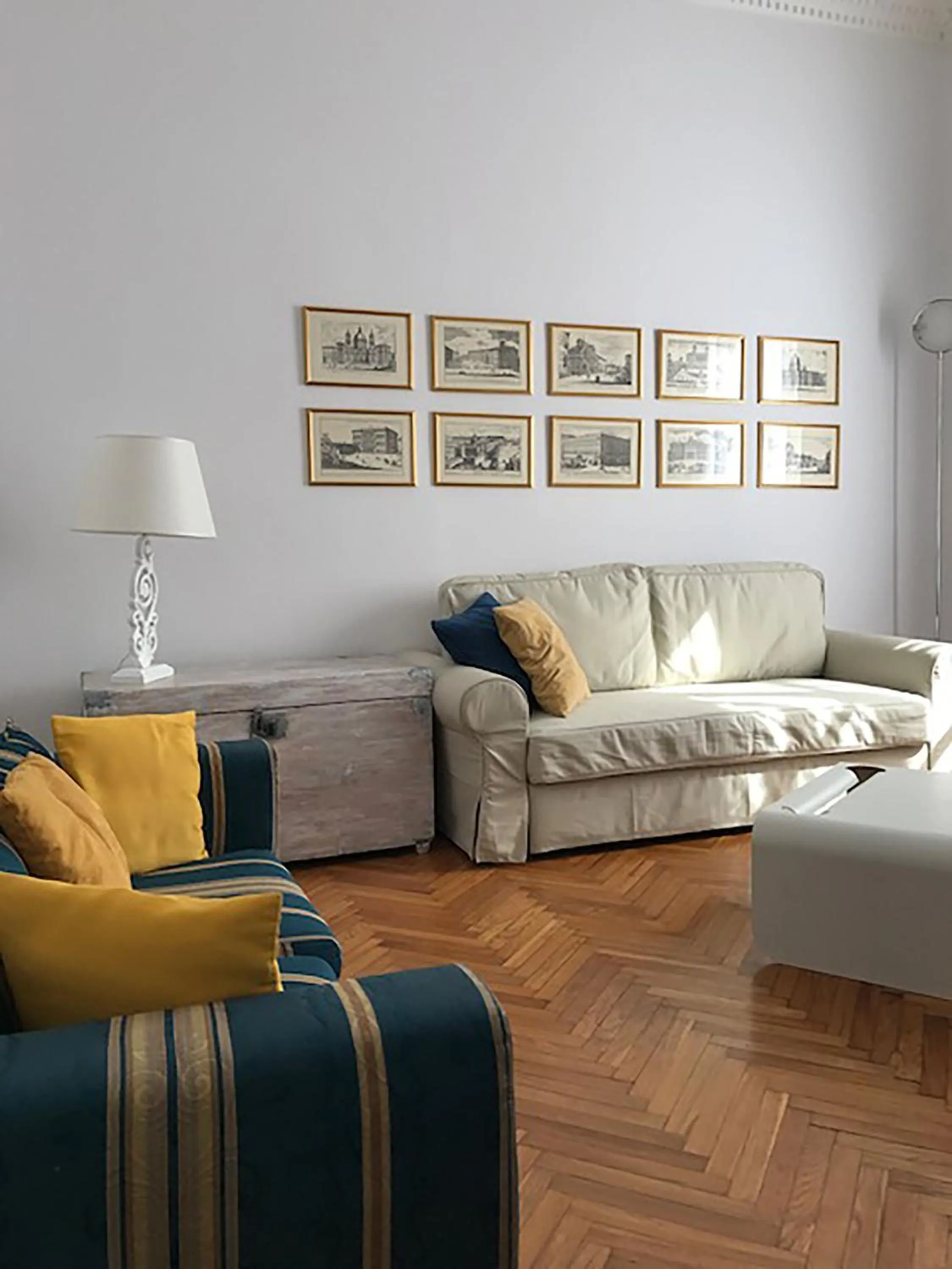 Communal lounge/ TV room in Viadelloca35