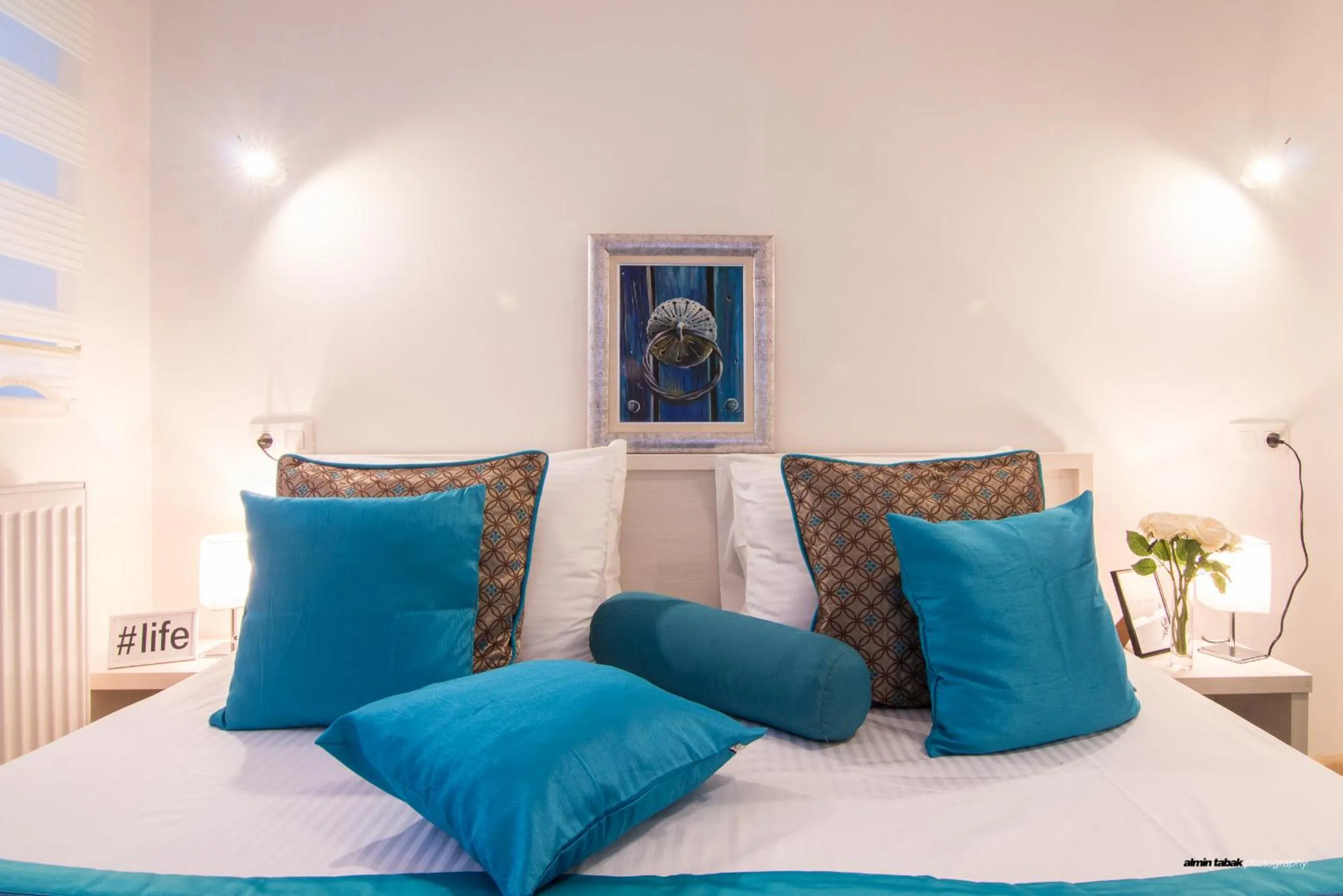 Bedroom, Bed in Apartment Residence 22