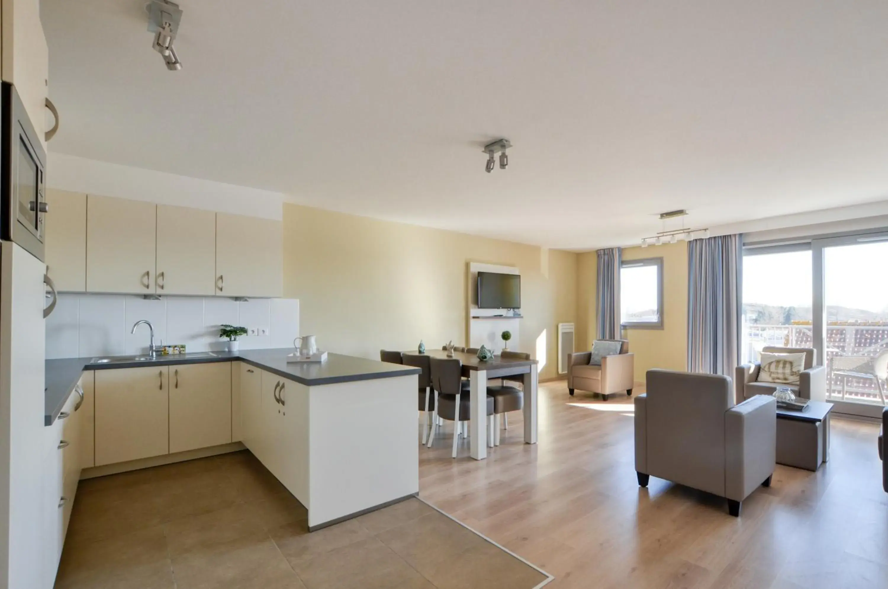 Three-Bedroom Apartment in Evancy Etoile Des Dunes Three-Bedroom Apartment in Evancy Etoile Des Dunes