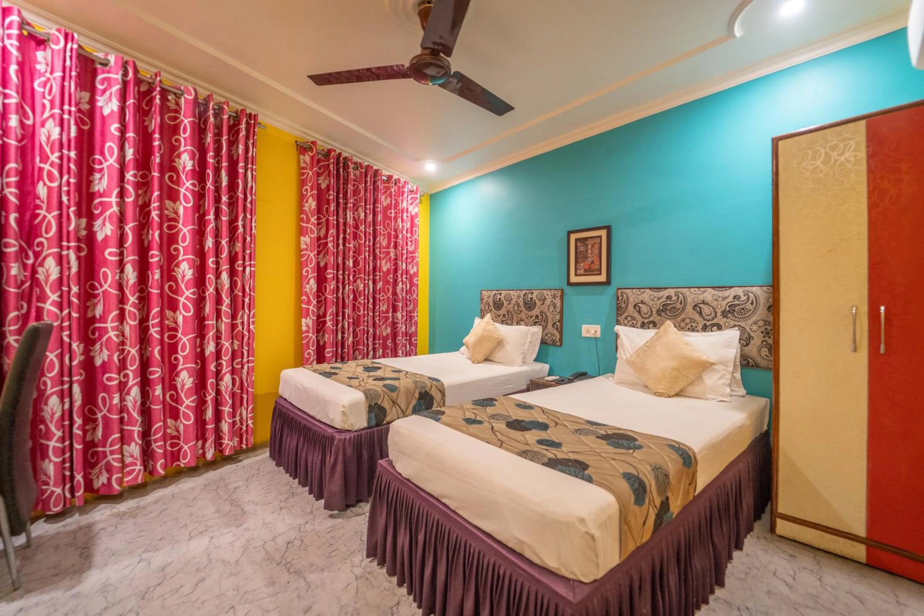 Bedroom, Bed in Tara Guest House