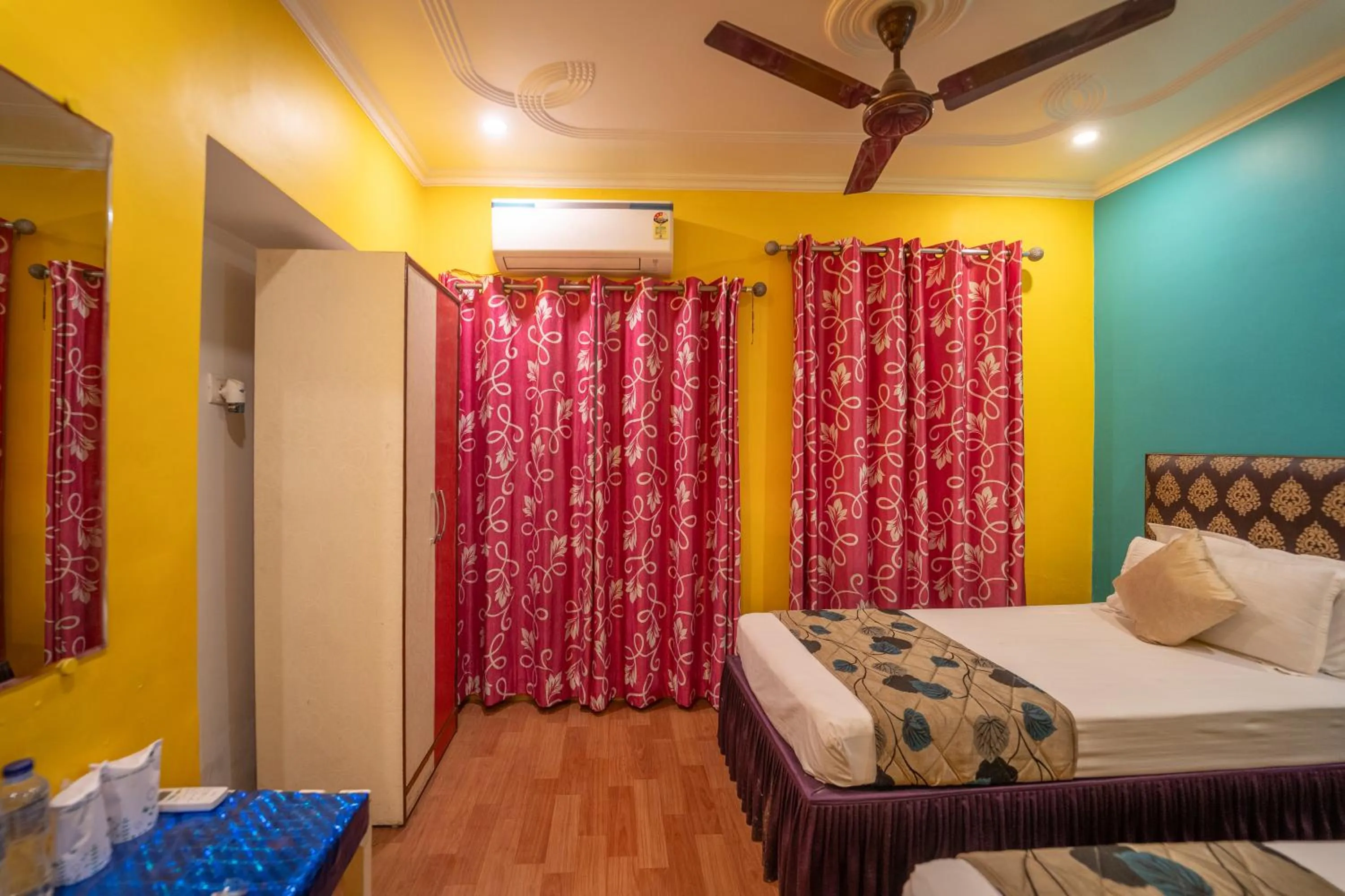 Bedroom, Bed in Tara Guest House