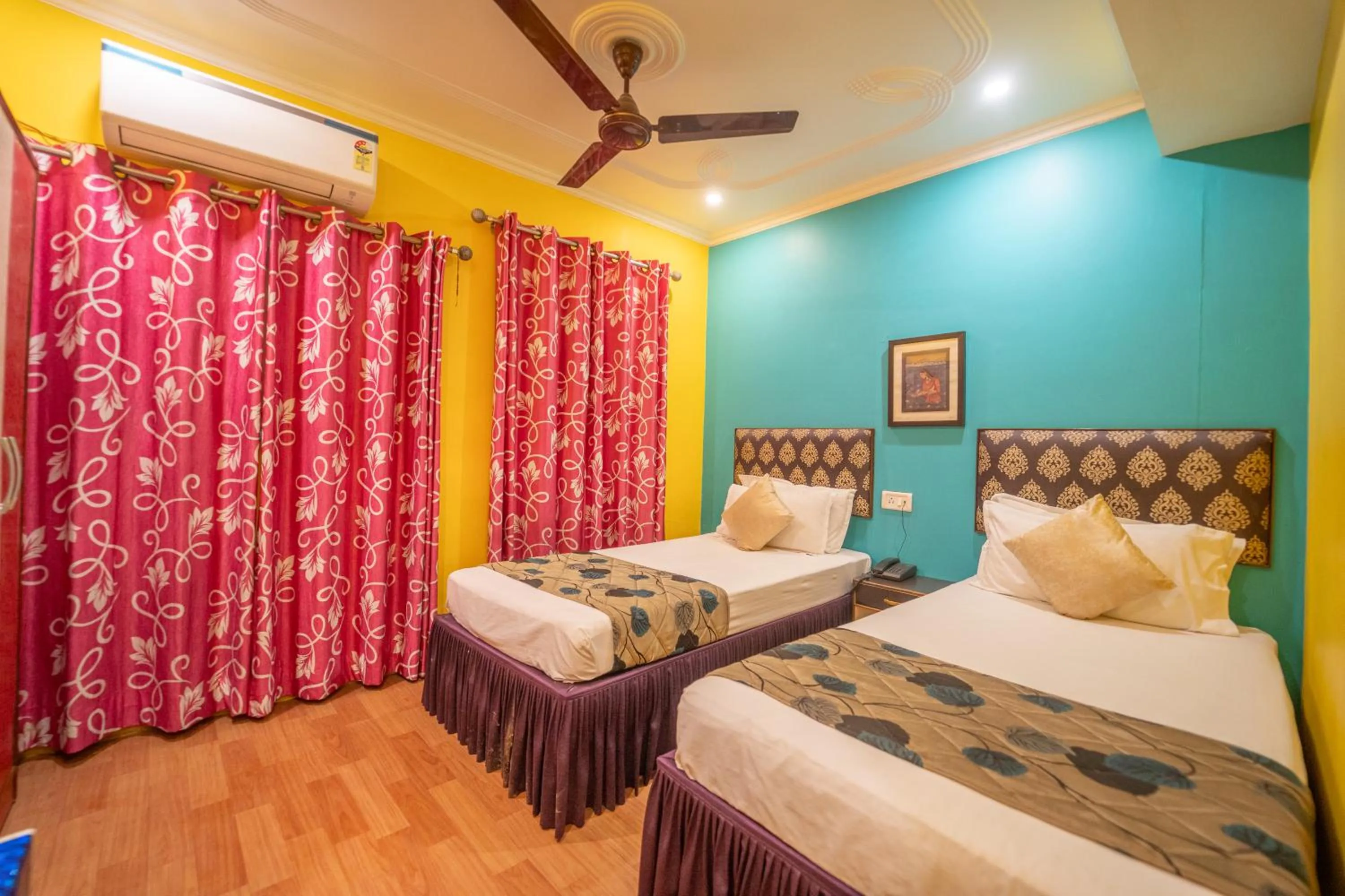 Bedroom, Bed in Tara Guest House