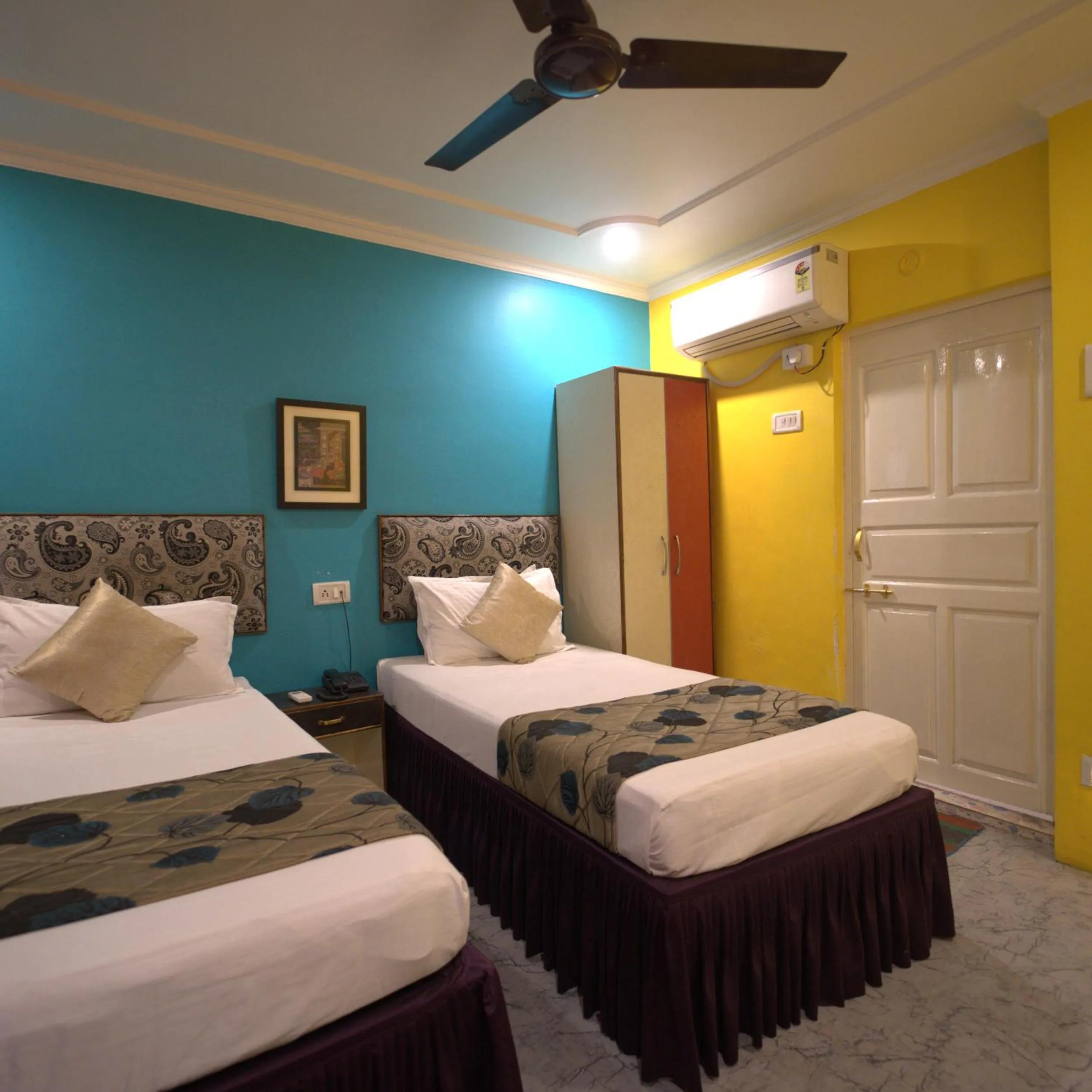 Bedroom, Bed in Tara Guest House