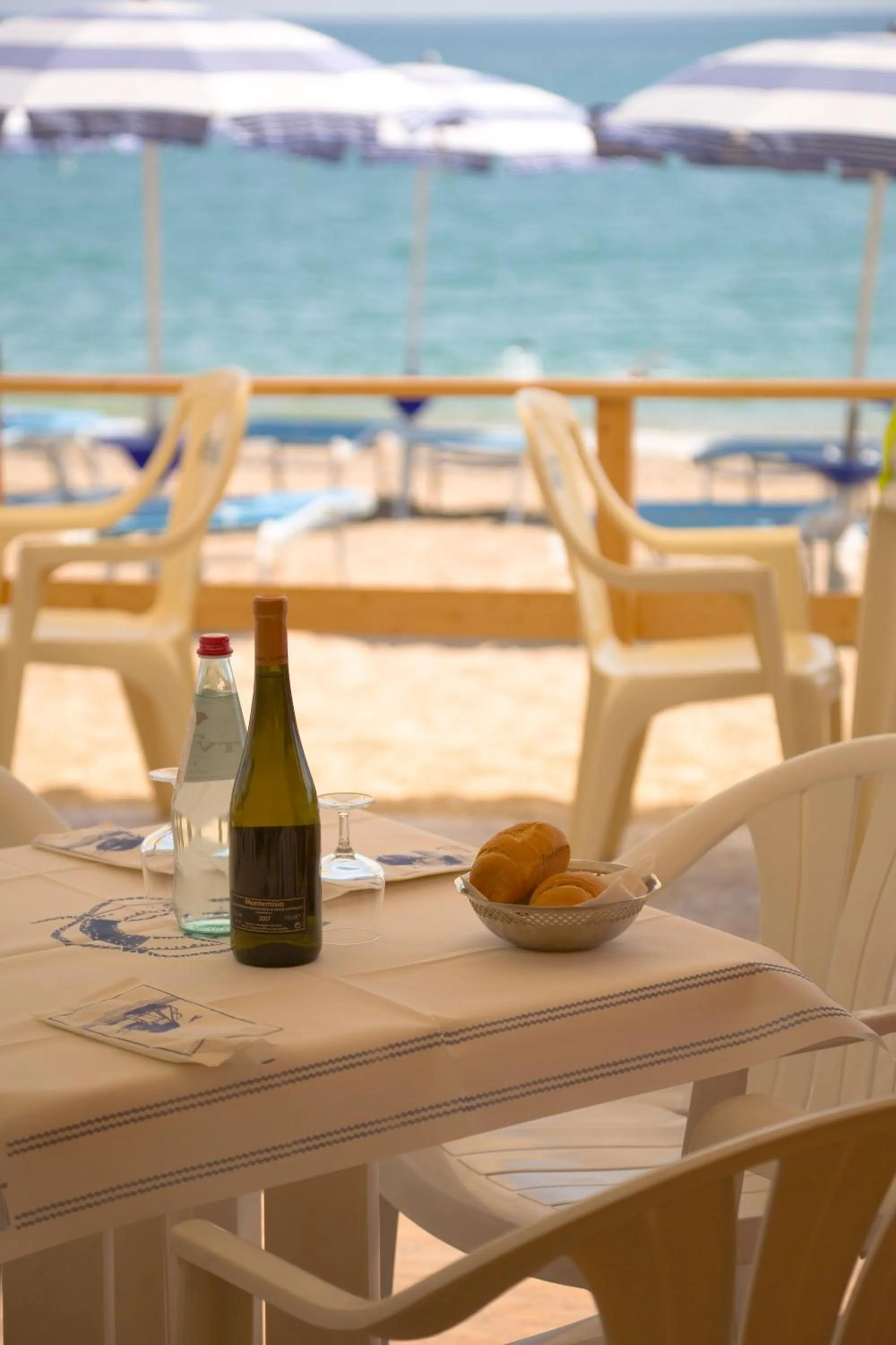 Restaurant/places to eat in Villaggio Riva Musone