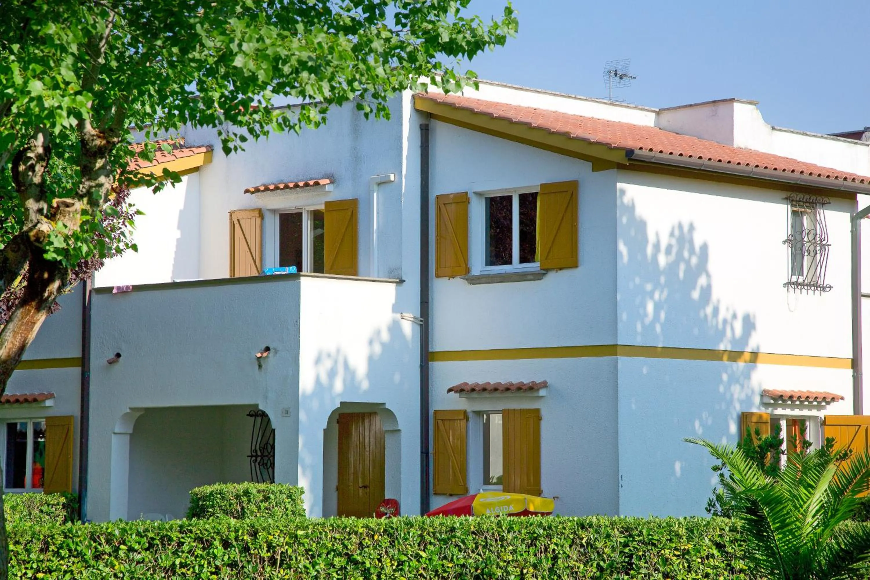 Property building in Villaggio Riva Musone
