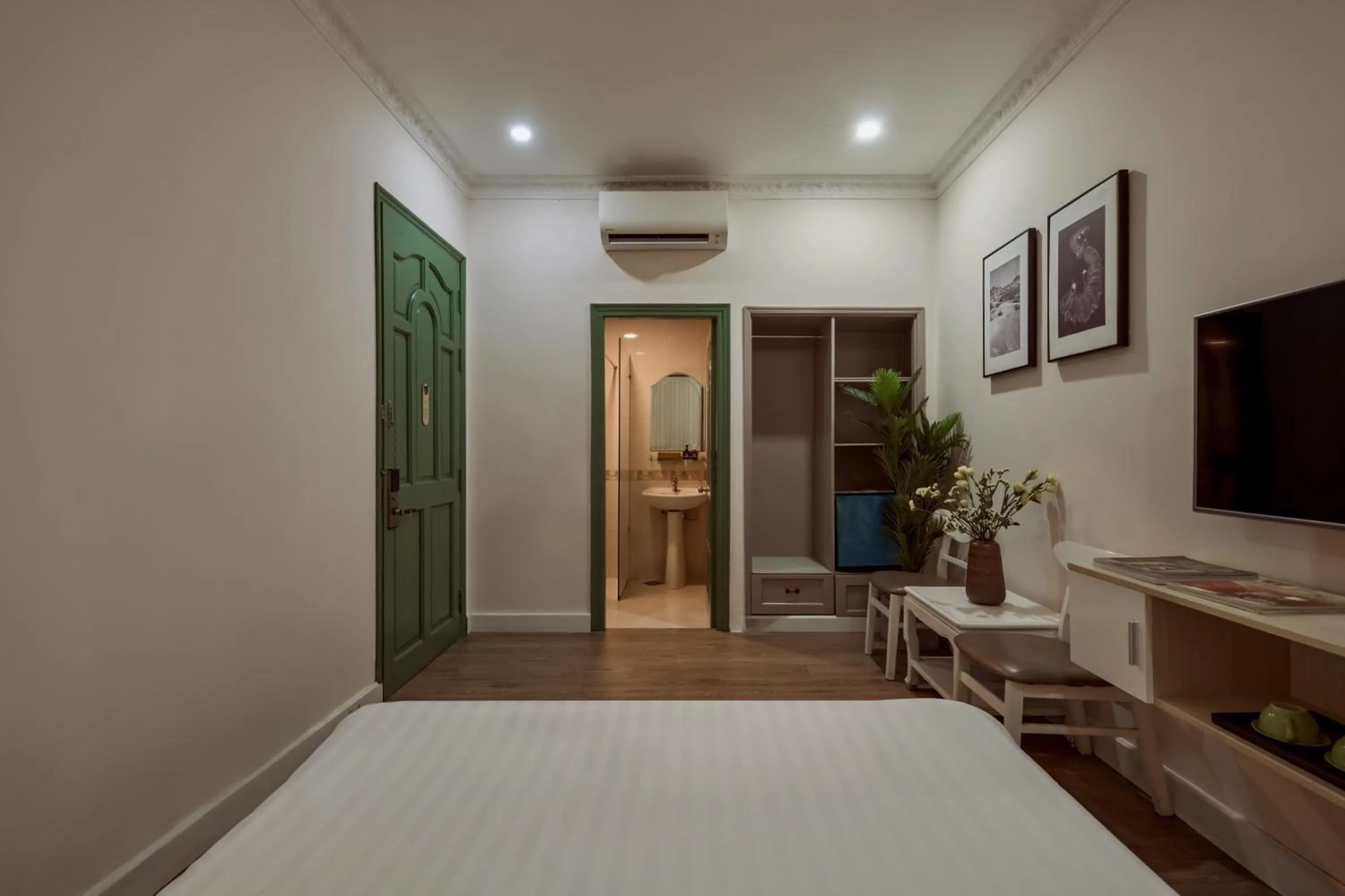 TV and multimedia, Bed in The One Ben Thanh Hotel-City Center