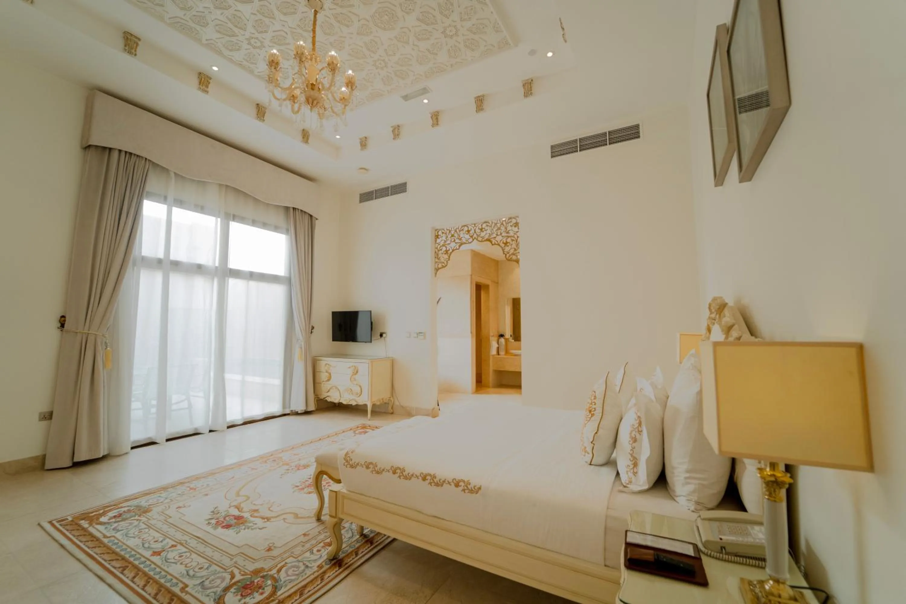 Bed in Western Hotel - Madinat Zayed