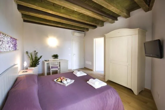Double Room in Residenza CuordiVerona