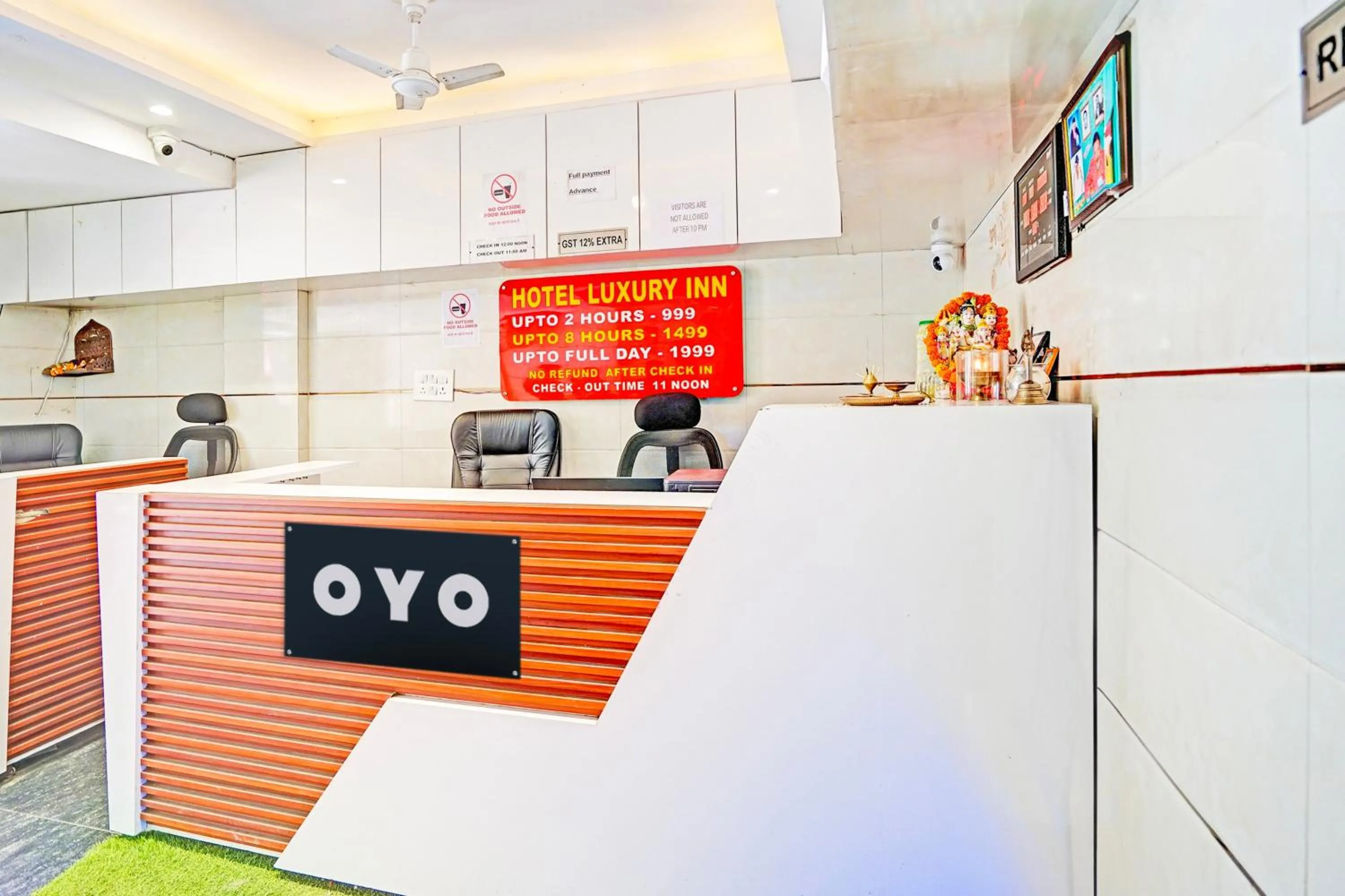 Lobby or reception in Super Hotel O Luxury Inn