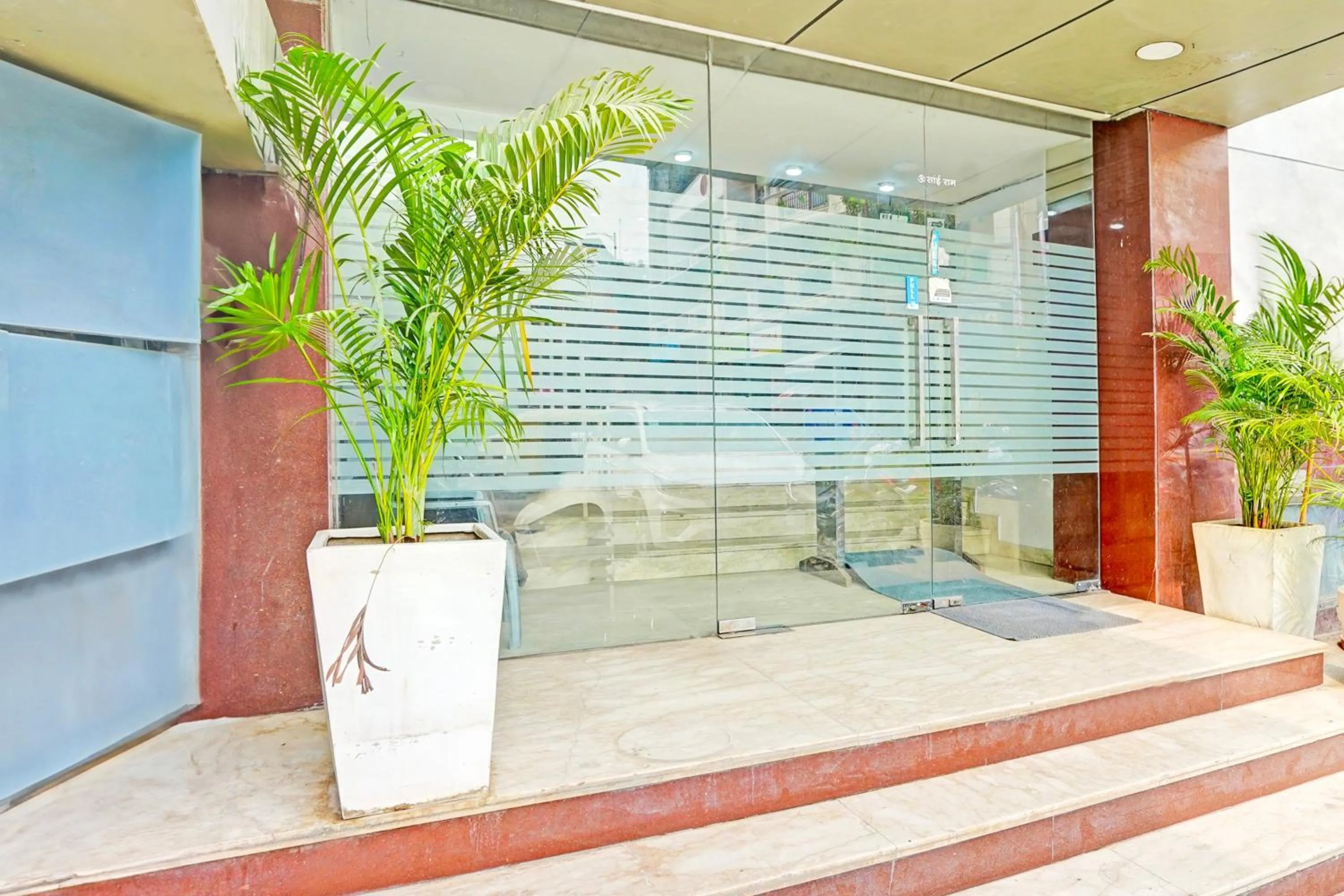Facade/entrance in Townhouse Le Grand