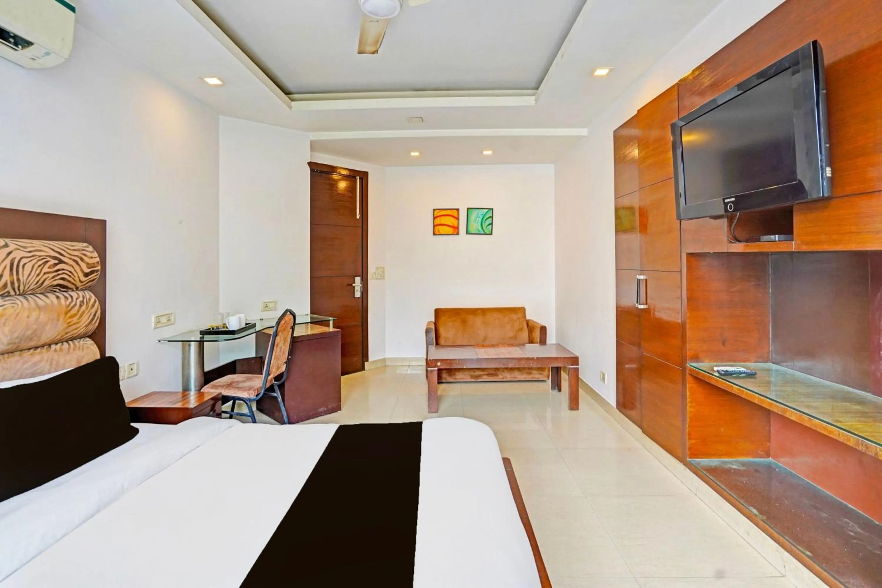 Bedroom, Bed in Townhouse Le Grand