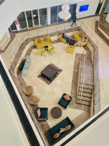 Monarchs Luxury Palace hotel