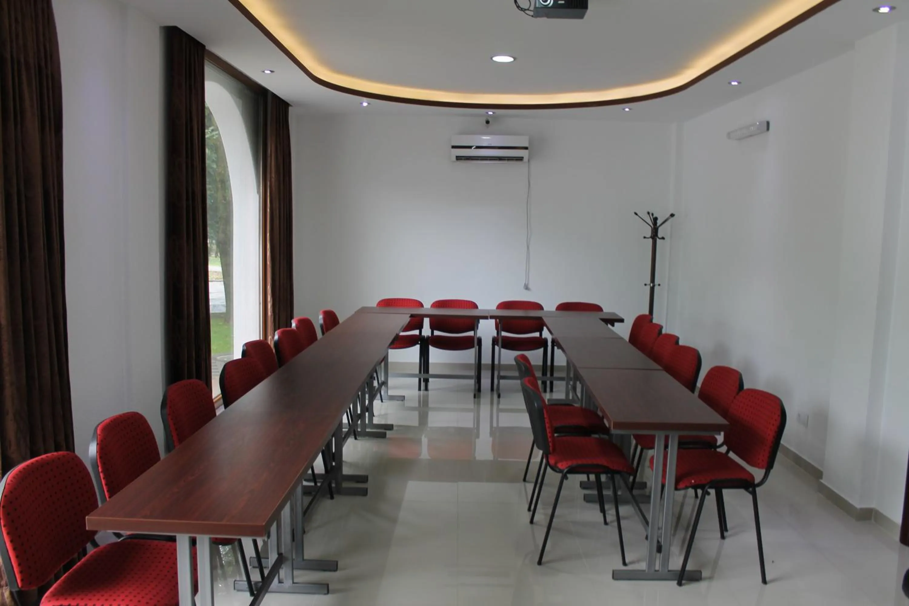 Meeting/conference room in Hotel Camp Karagaq