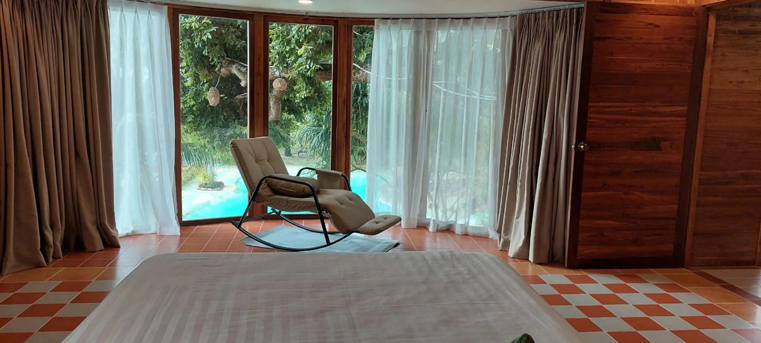 Bedroom, Bed in Rocks Beach Boutique