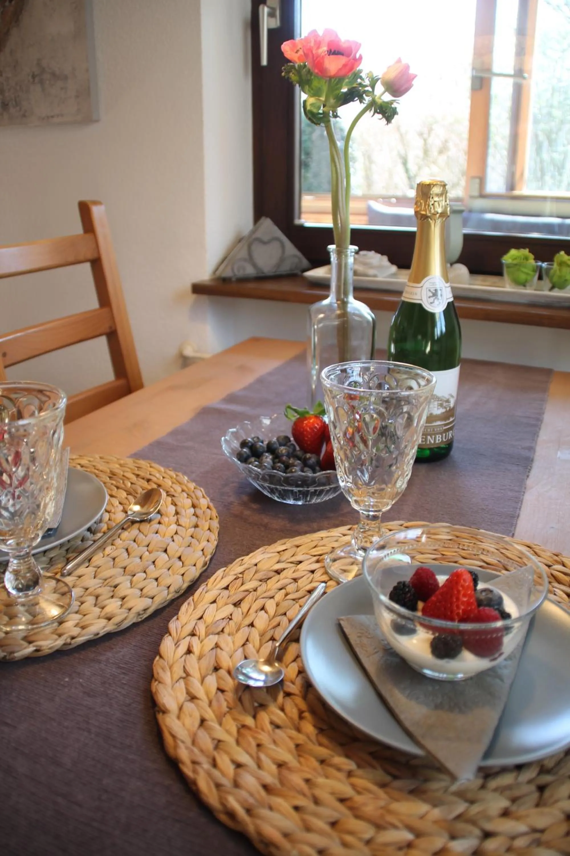 Dining area in Ferienwohnung mit HERZ in Laufenburg