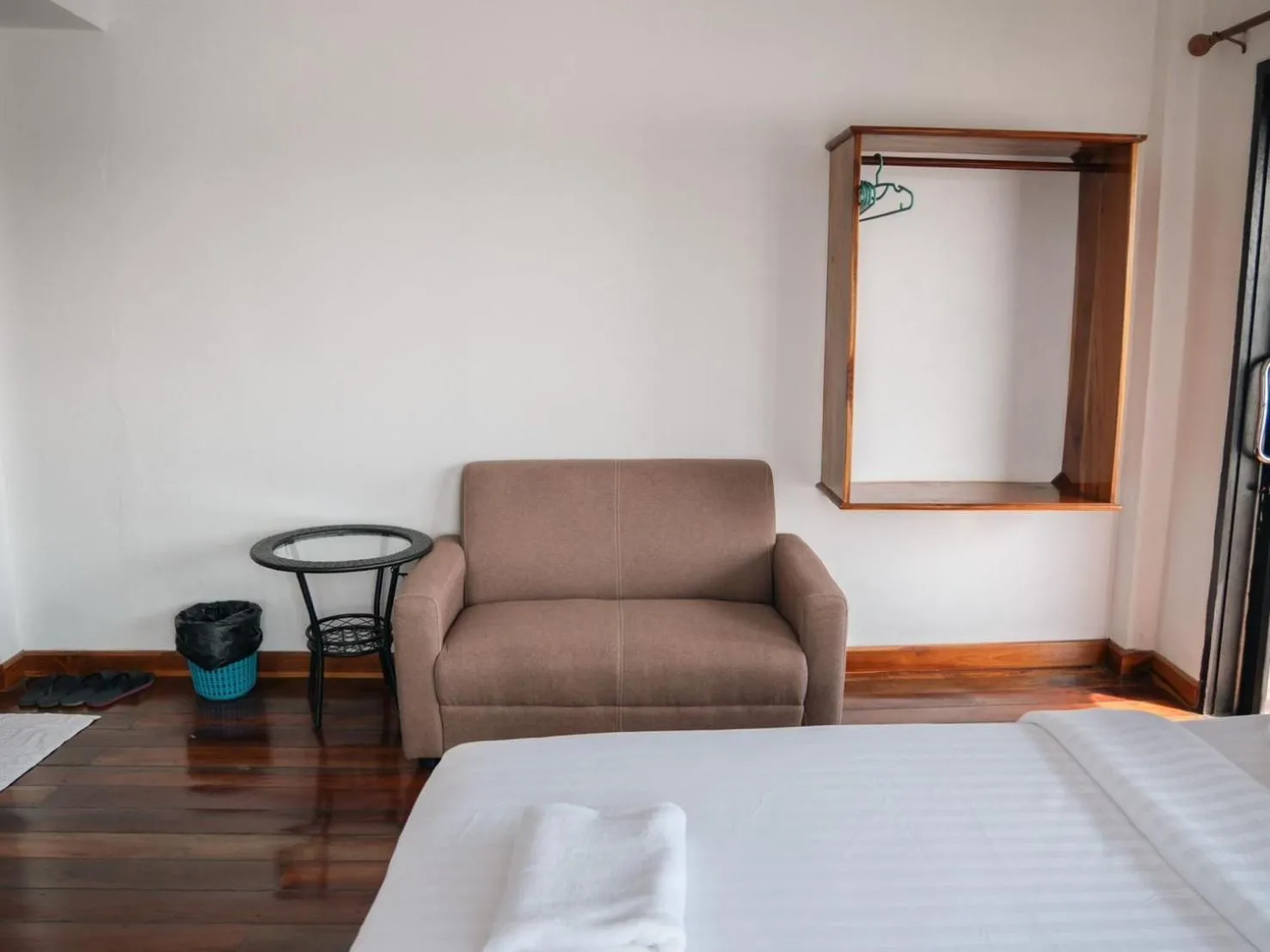 Bed in Riverside Houayxay Hotel