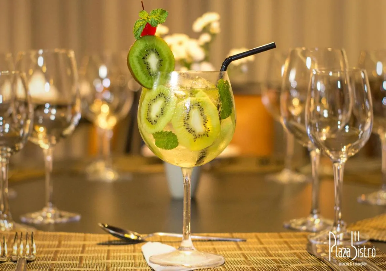 Drinks in Lord Plaza Hotel