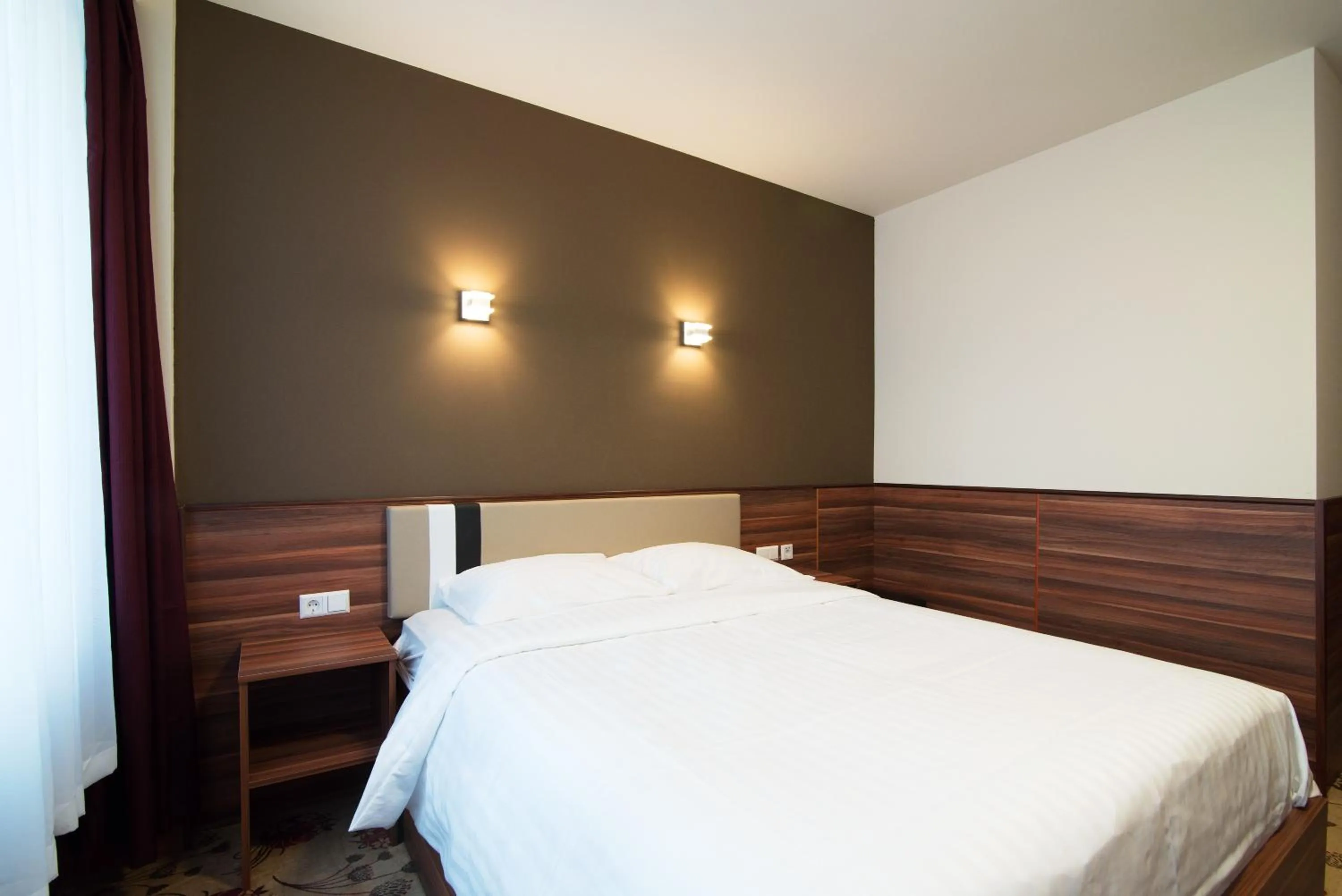 Bedroom in Hotel King's Court