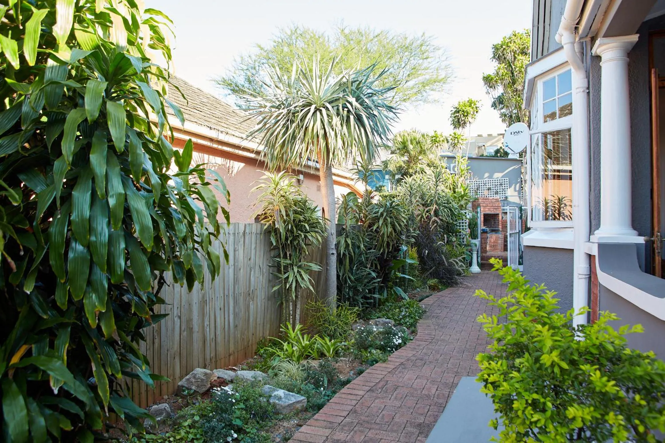 Property building in Tamarisk Bed & Breakfast