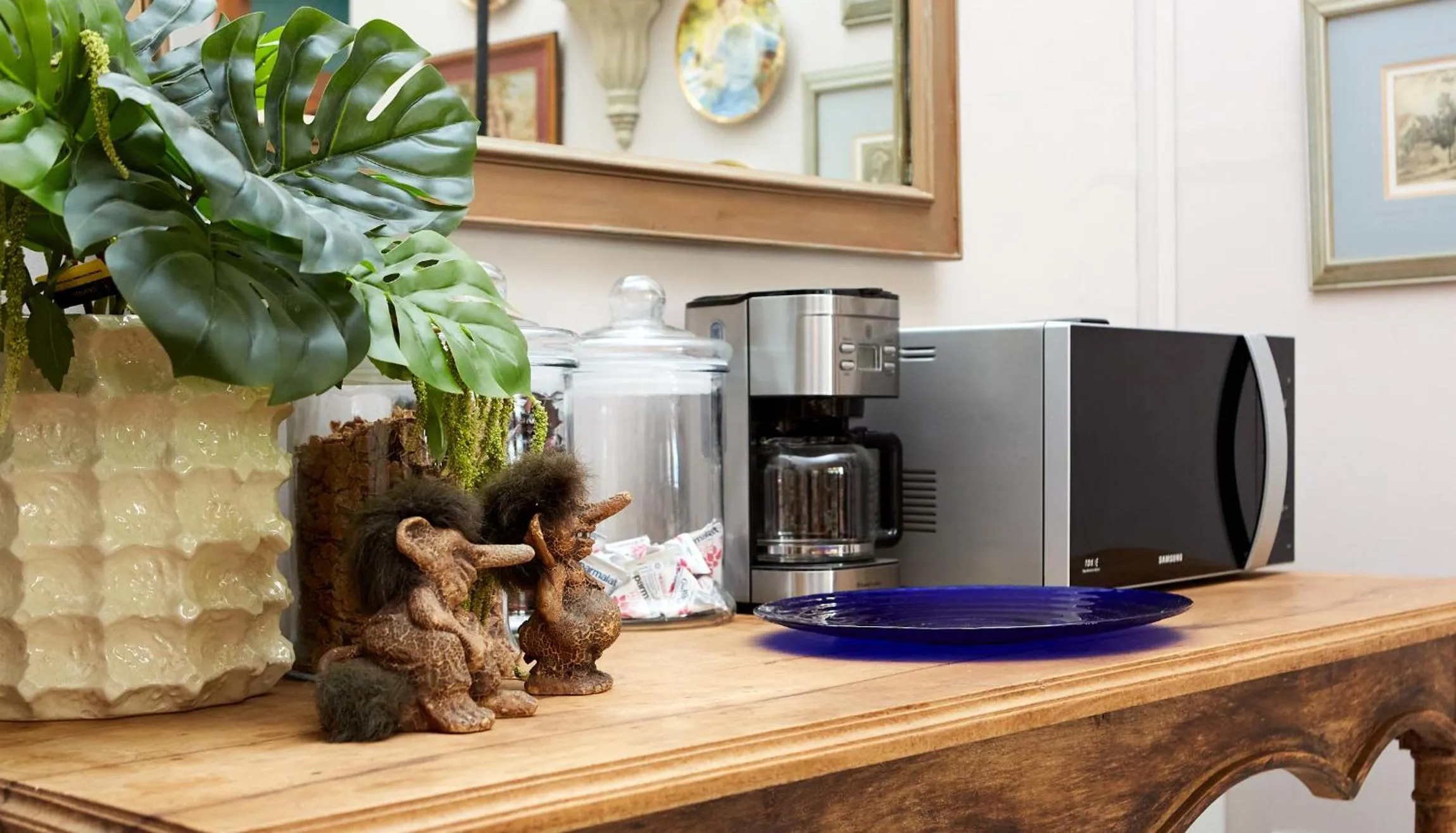 Coffee/tea facilities in Tamarisk Bed & Breakfast