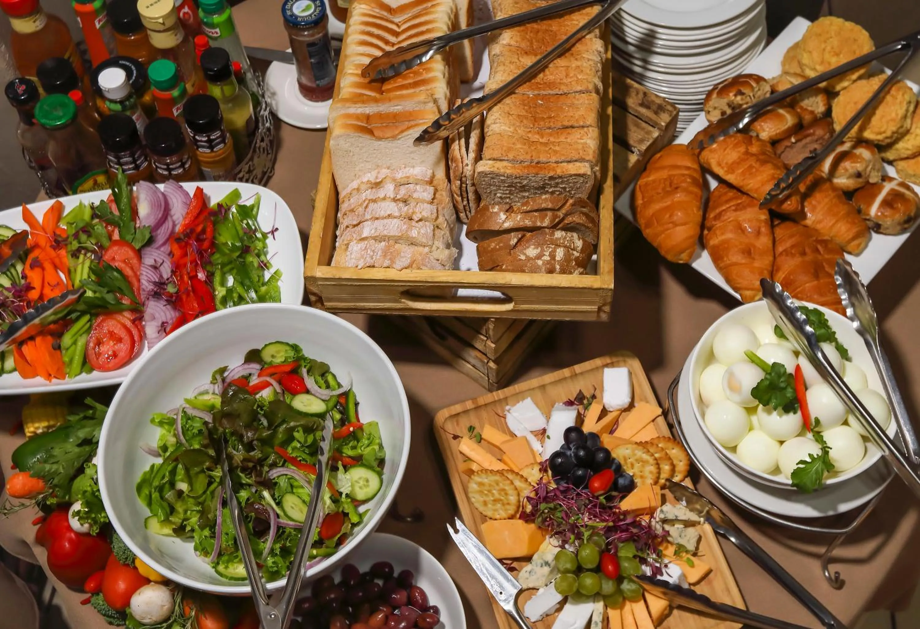 Breakfast in Nongoma Lodge & Inn CC