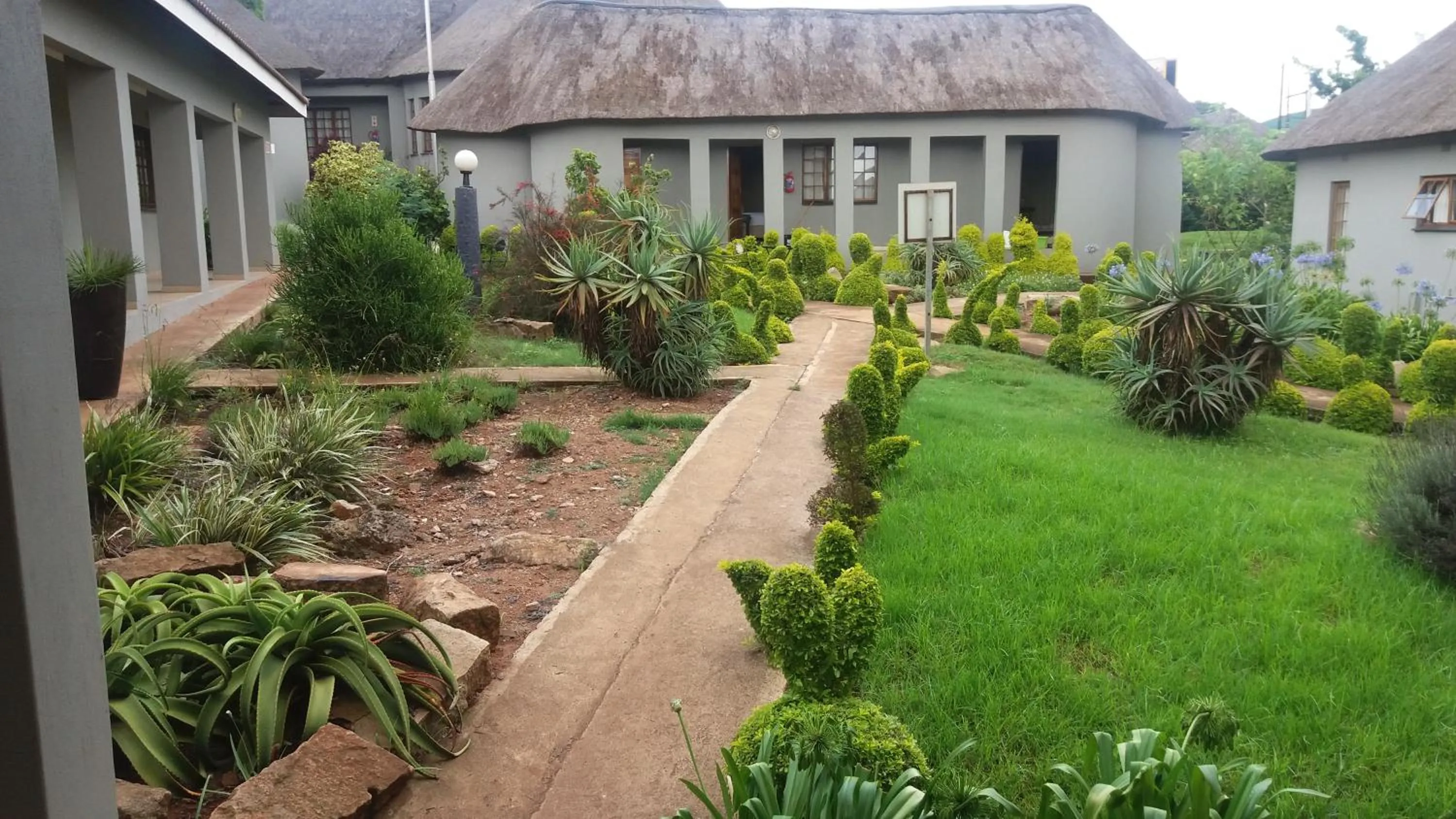 Garden in Nongoma Lodge & Inn CC