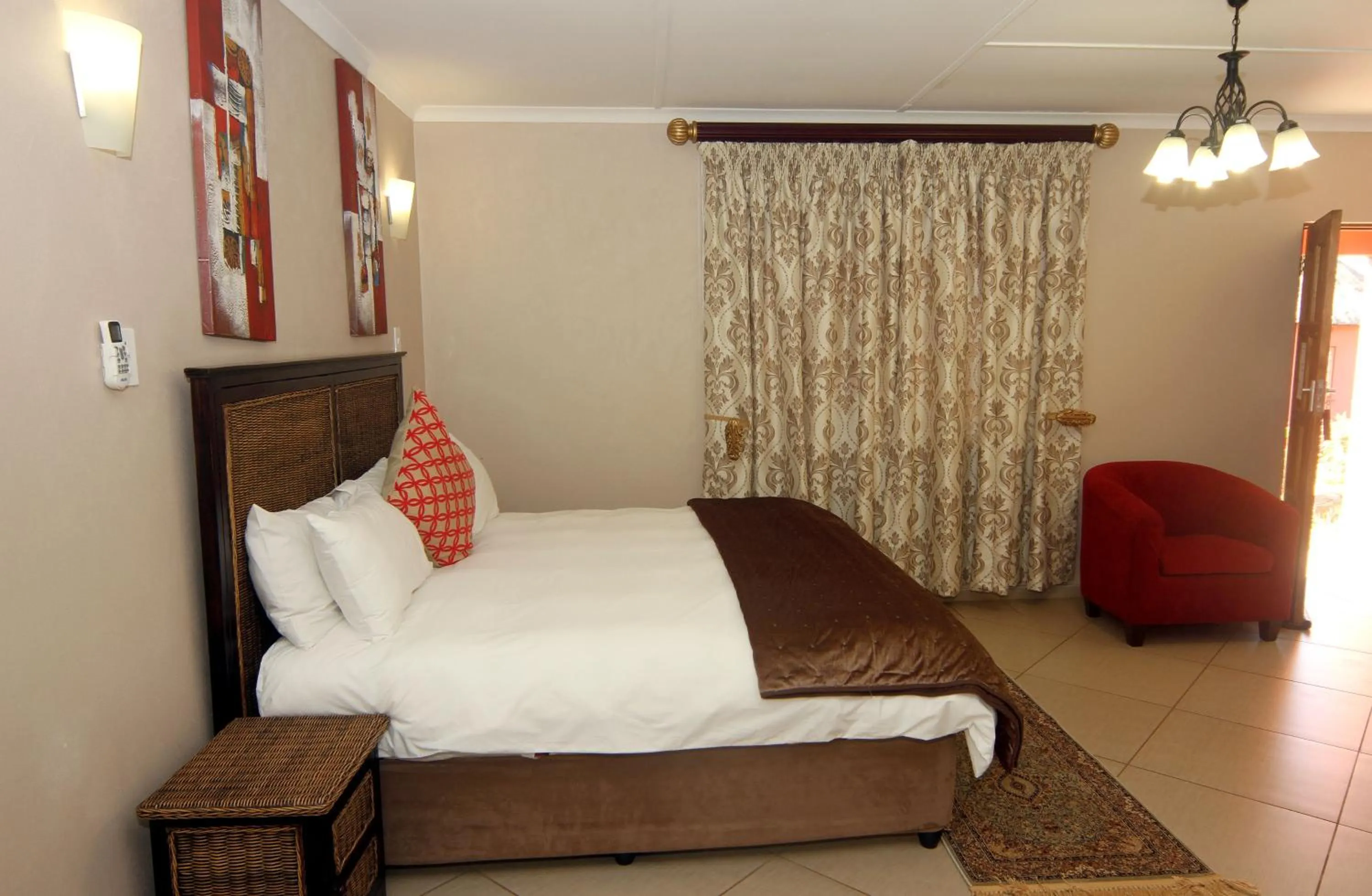 Bedroom in Nongoma Lodge & Inn CC