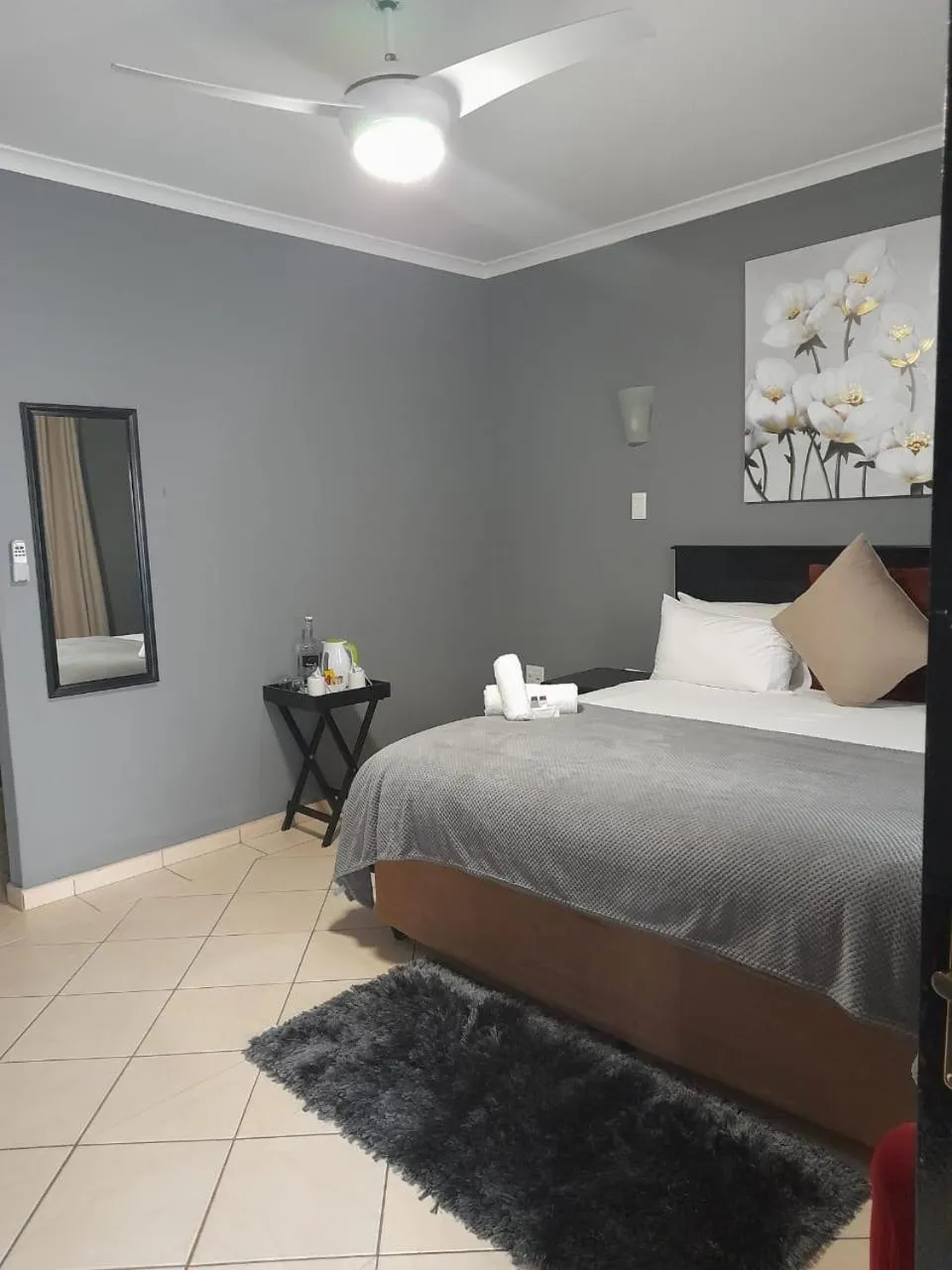 Bed in Nongoma Lodge & Inn CC