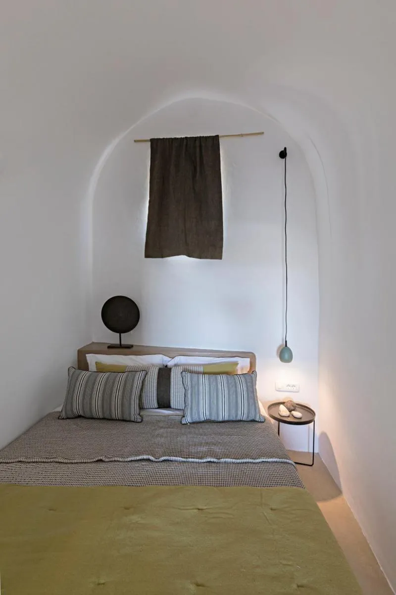 Bed in Casa Grande Santorini