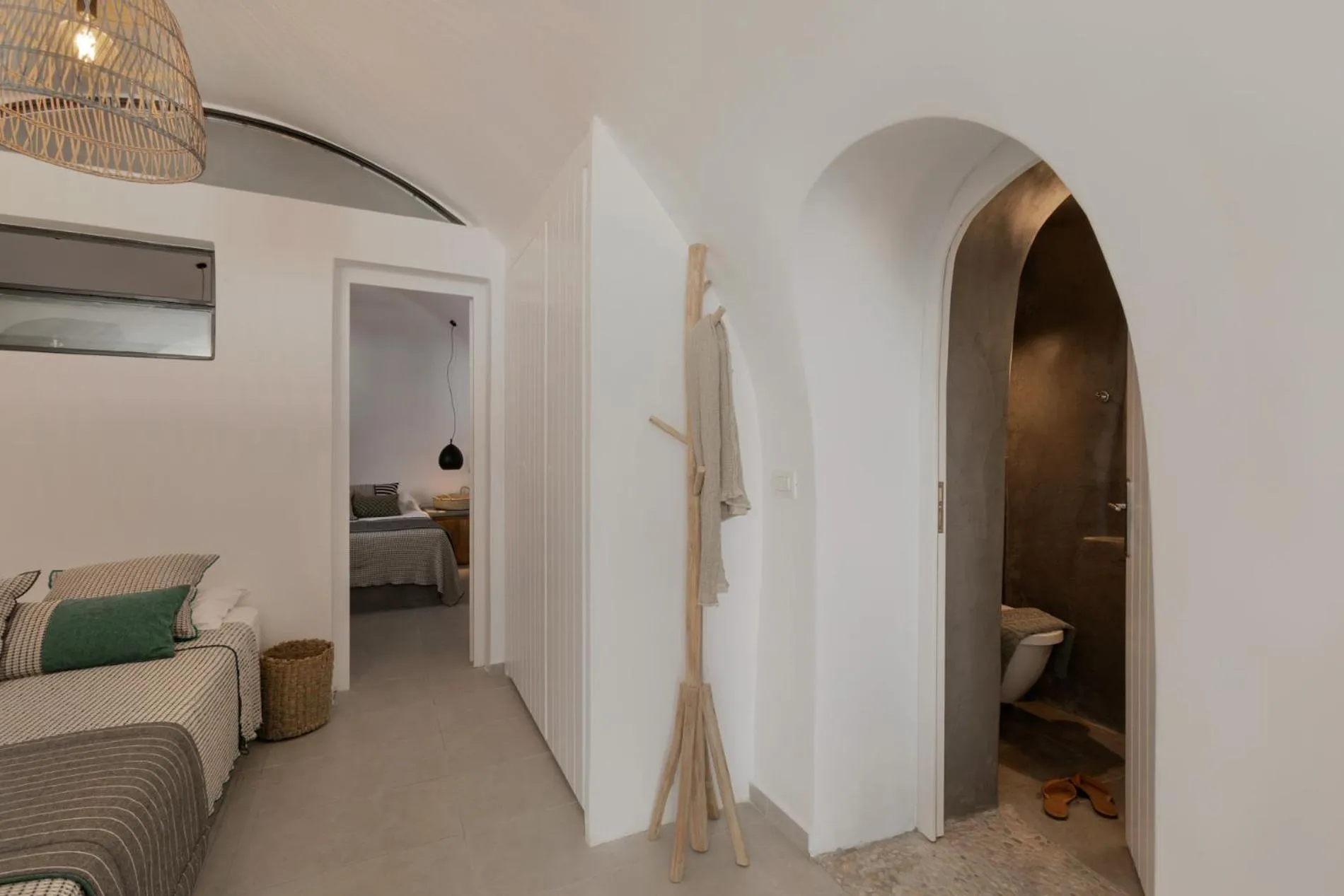Bed in Casa Grande Santorini