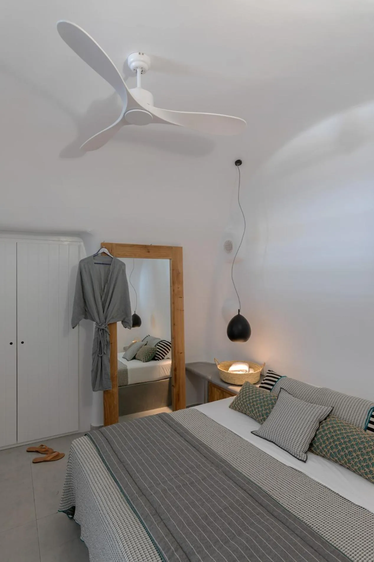 Bed in Casa Grande Santorini