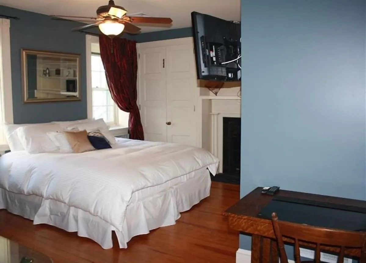 Bed in Stocks Manor Bed and Breakfast
