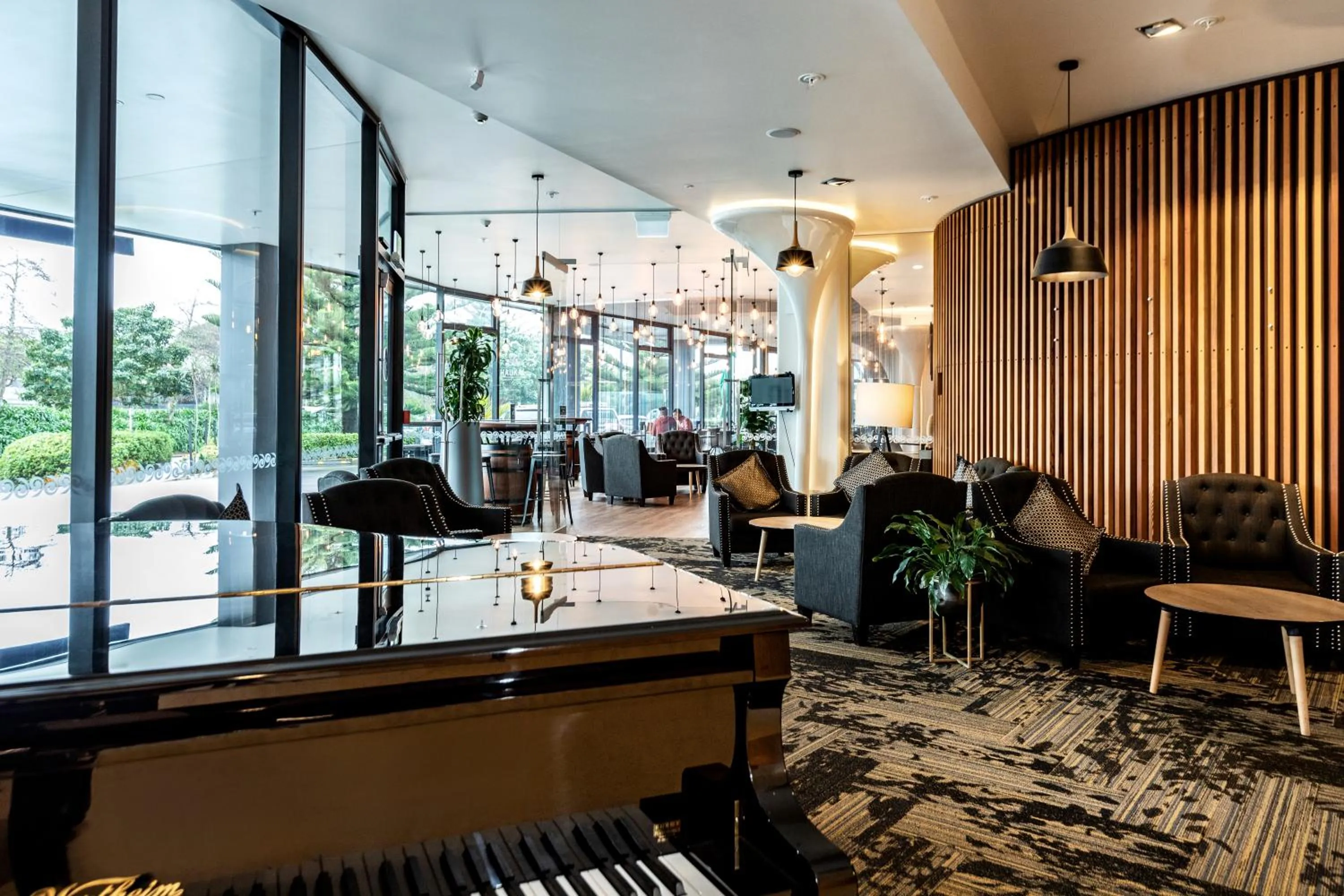 Restaurant/places to eat in Novotel New Plymouth Taranaki