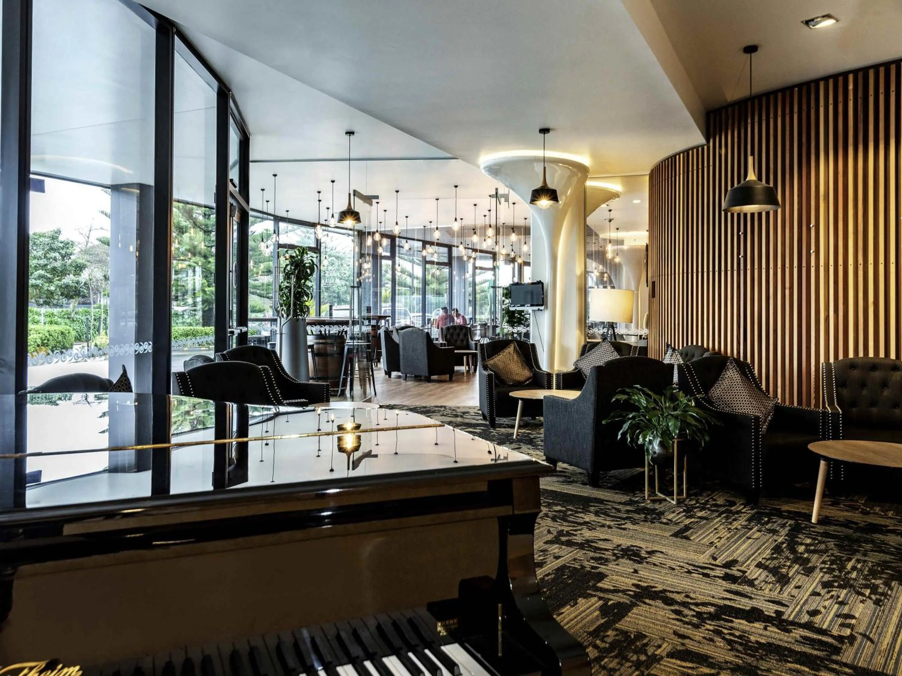 Restaurant/places to eat in Novotel New Plymouth Taranaki