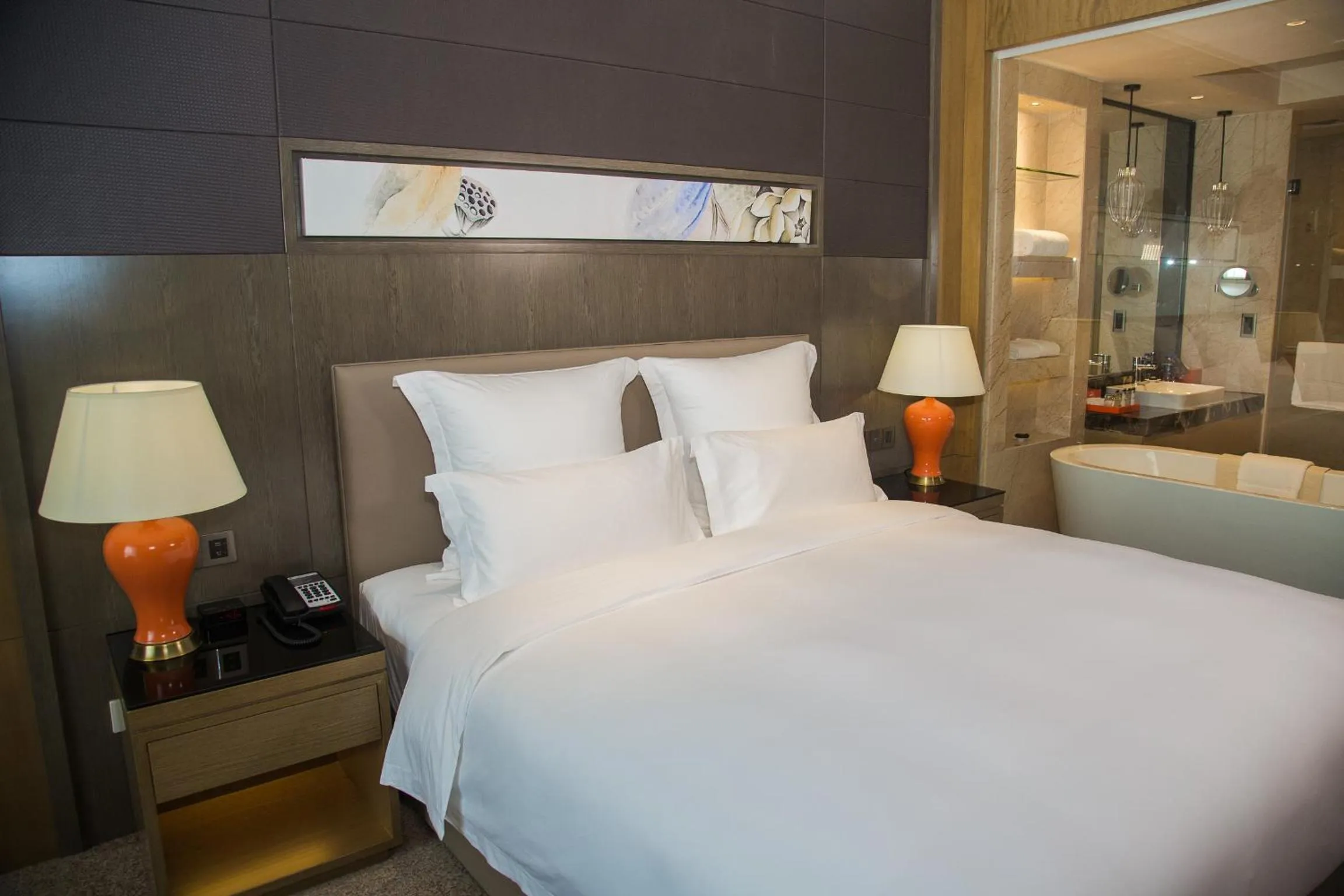 Bedroom, Bed in Pullman Shishi Mattison