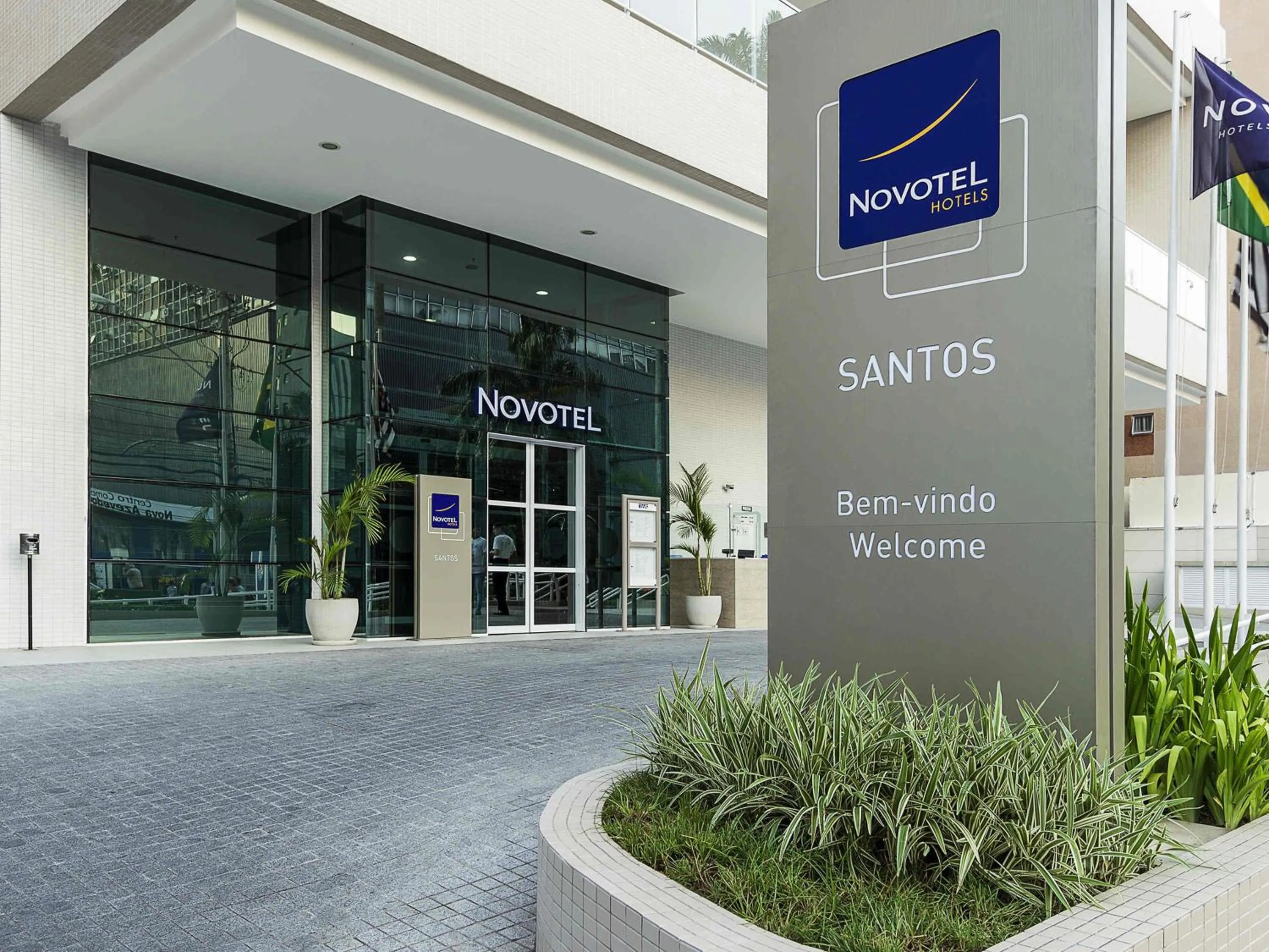 Property building in Novotel Santos Gonzaga